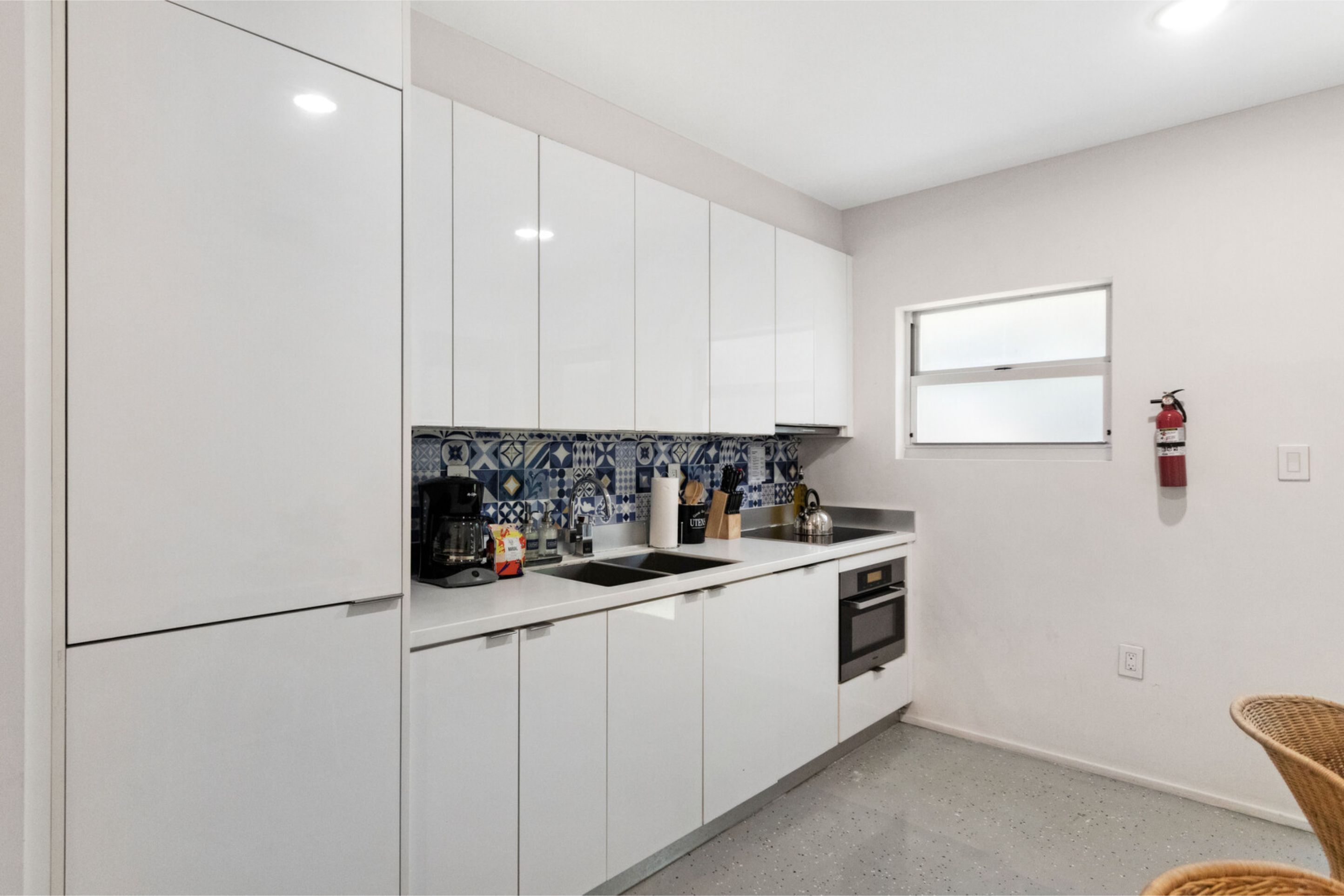 Roami At 250 Collins