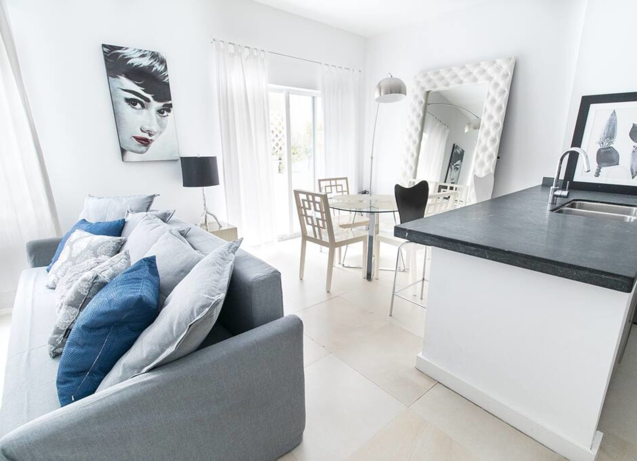 Sage on Ocean Drive Apartments