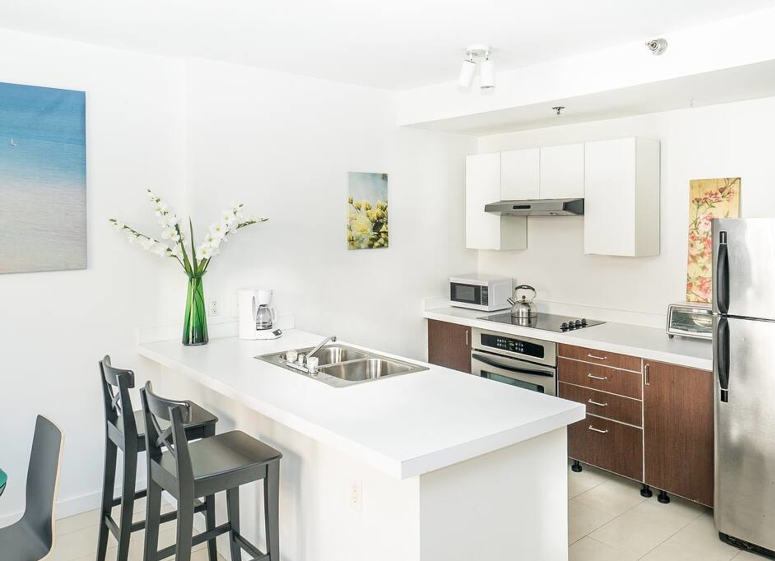 Sage on Ocean Drive Apartments