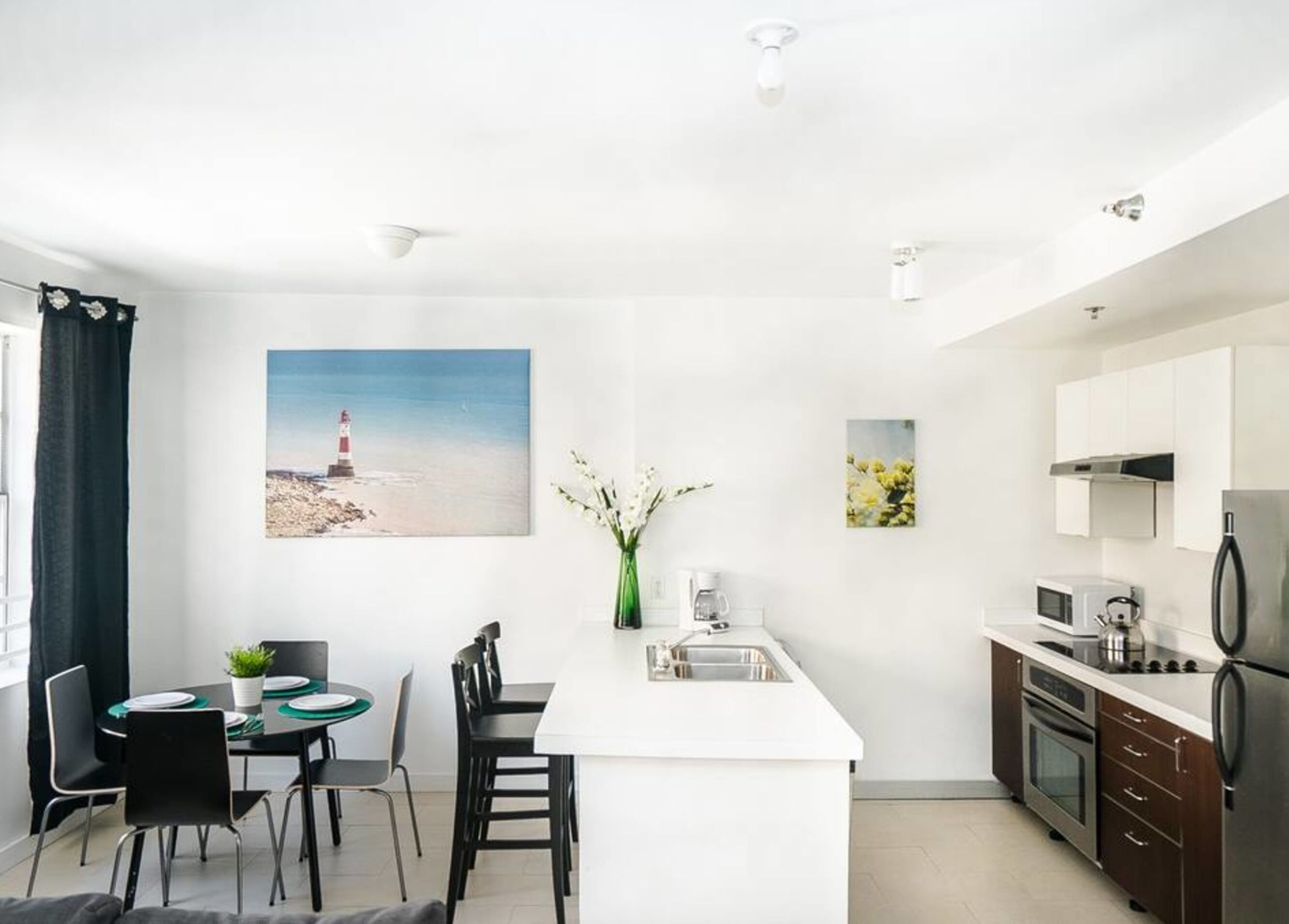 Sage on Ocean Drive Apartments