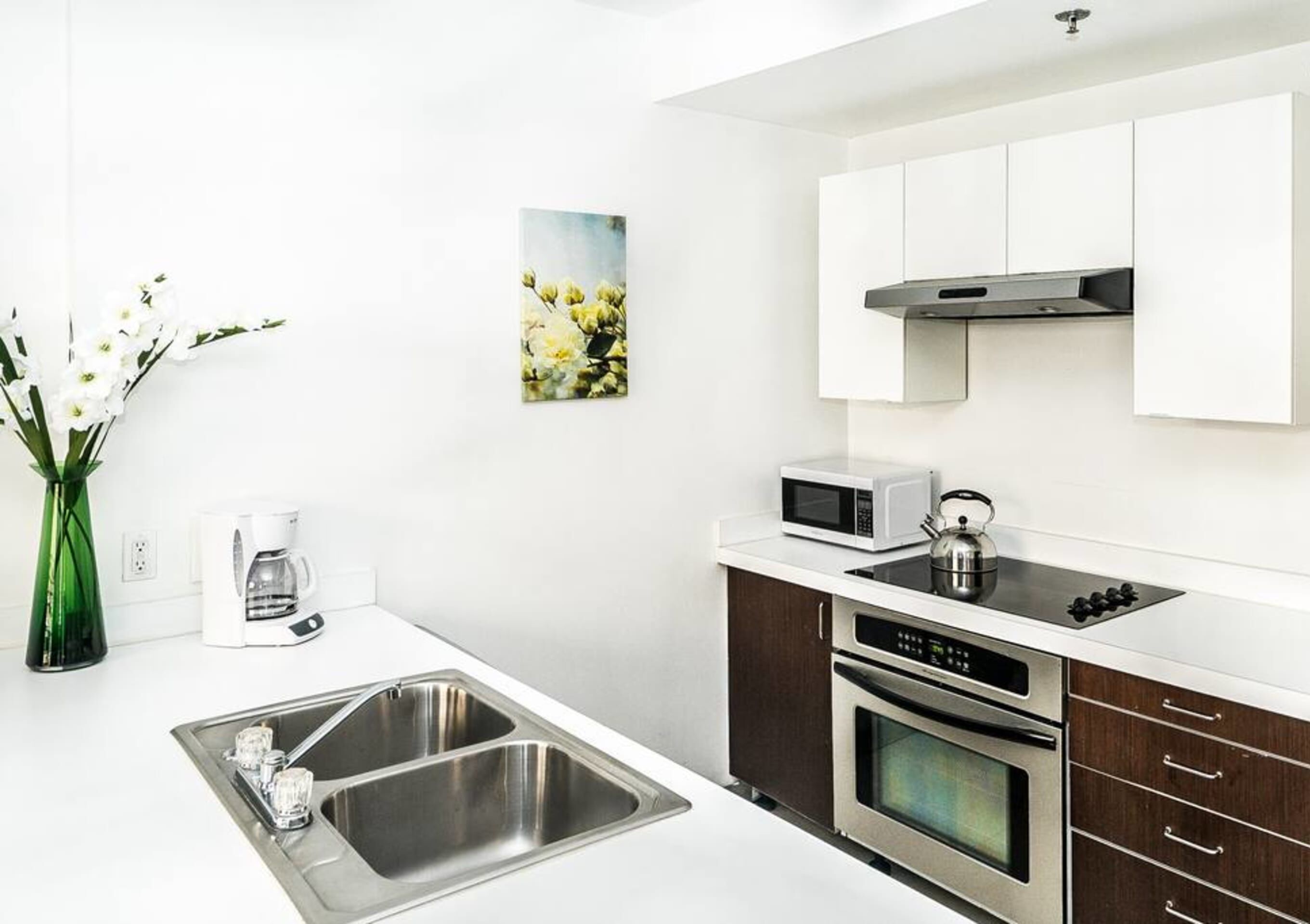 Sage on Ocean Drive Apartments