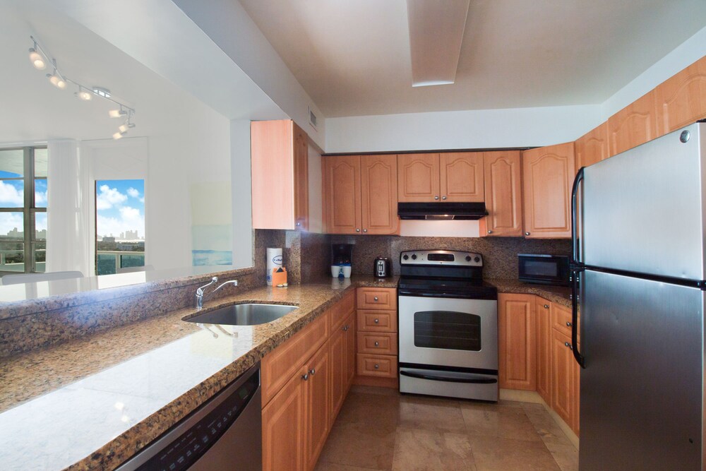Seacoast Suites by Pelicanstay