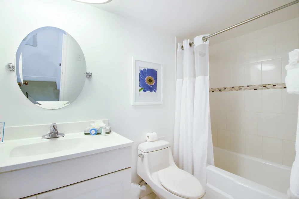 Seacoast Suites by Pelicanstay