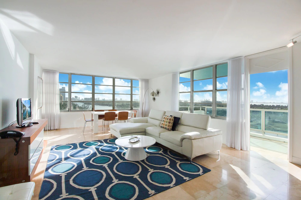 Seacoast Suites by Pelicanstay