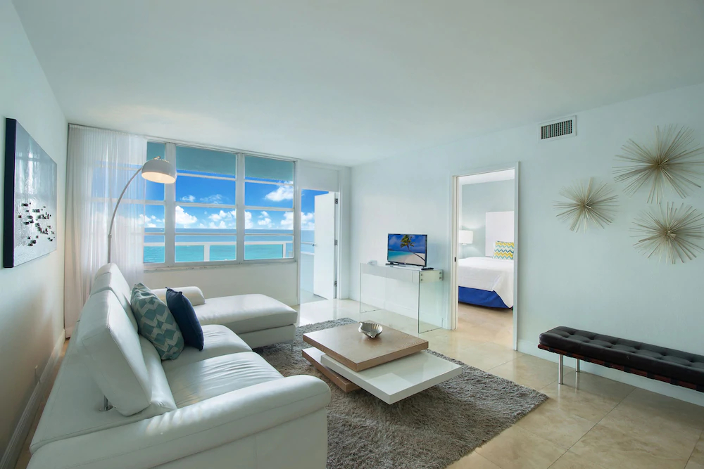 Seacoast Suites by Pelicanstay