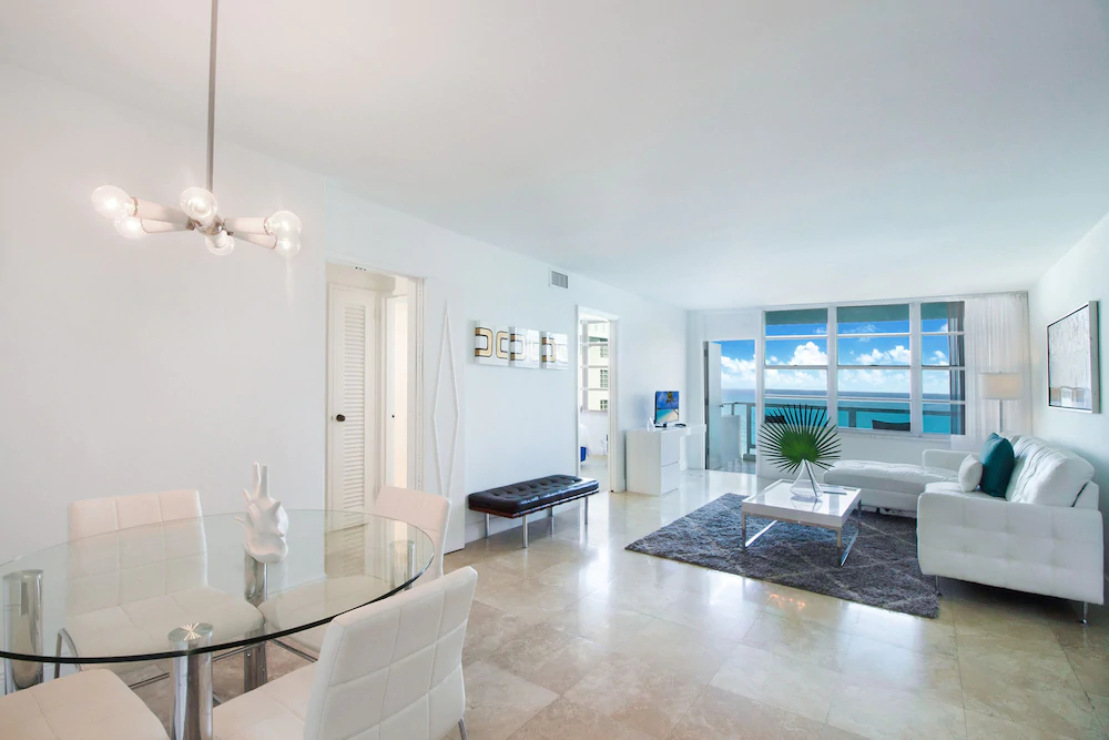 Seacoast Suites by Pelicanstay