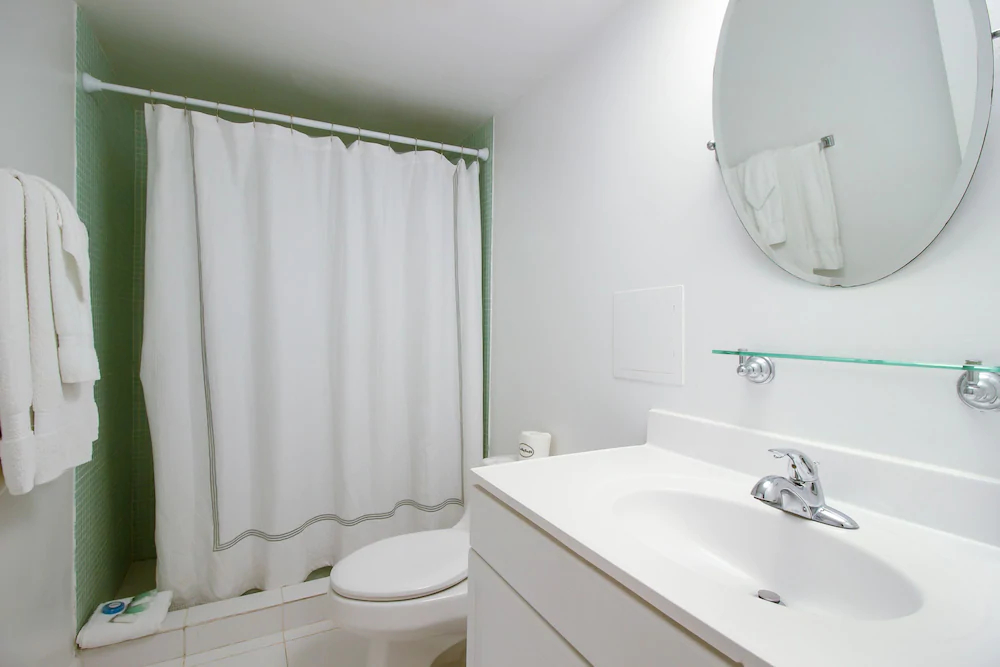 Seacoast Suites by Pelicanstay