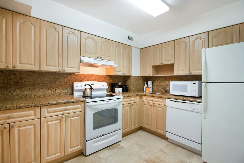 Seacoast Suites by Pelicanstay