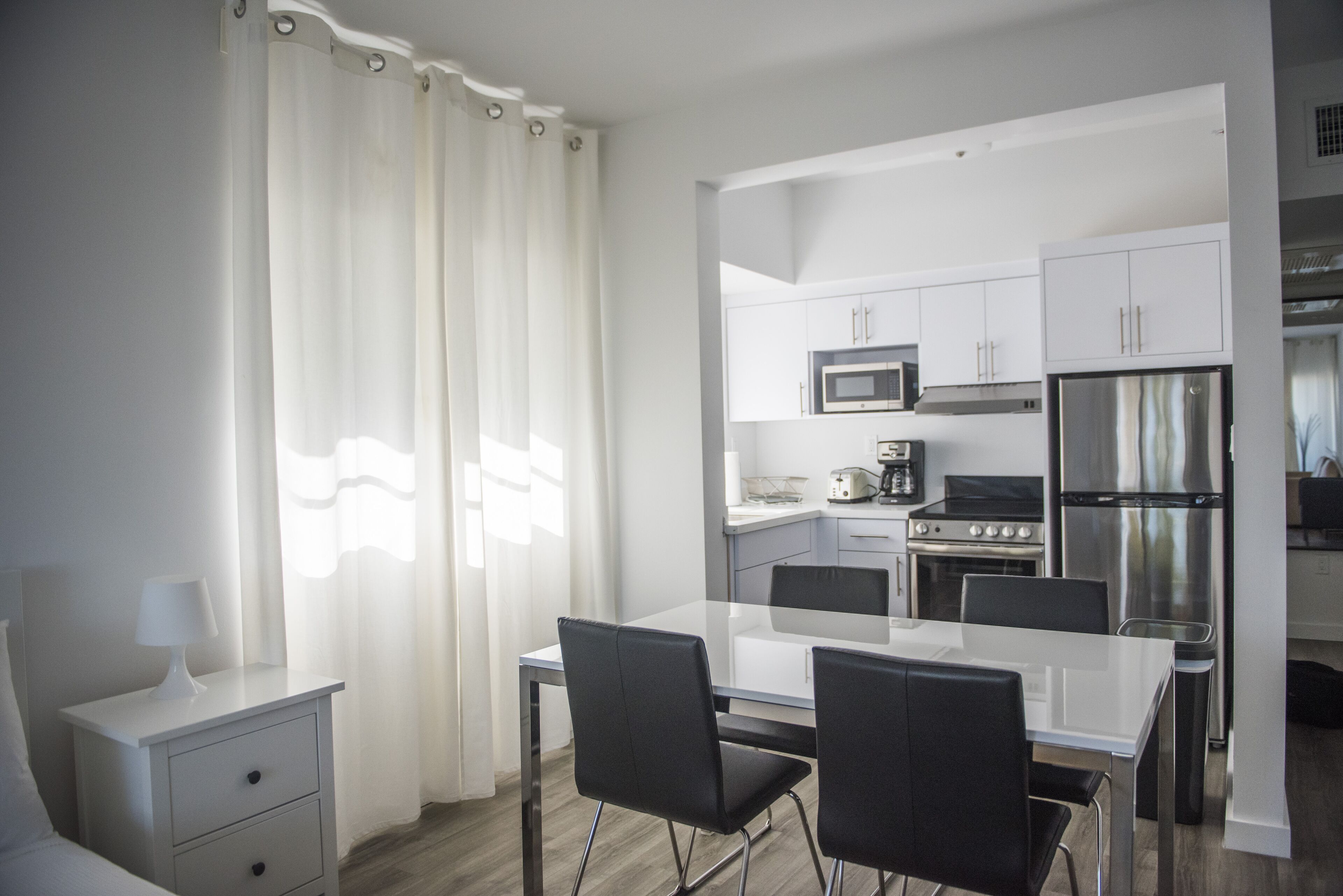 12th & Ocean Suites by LuxUrban
