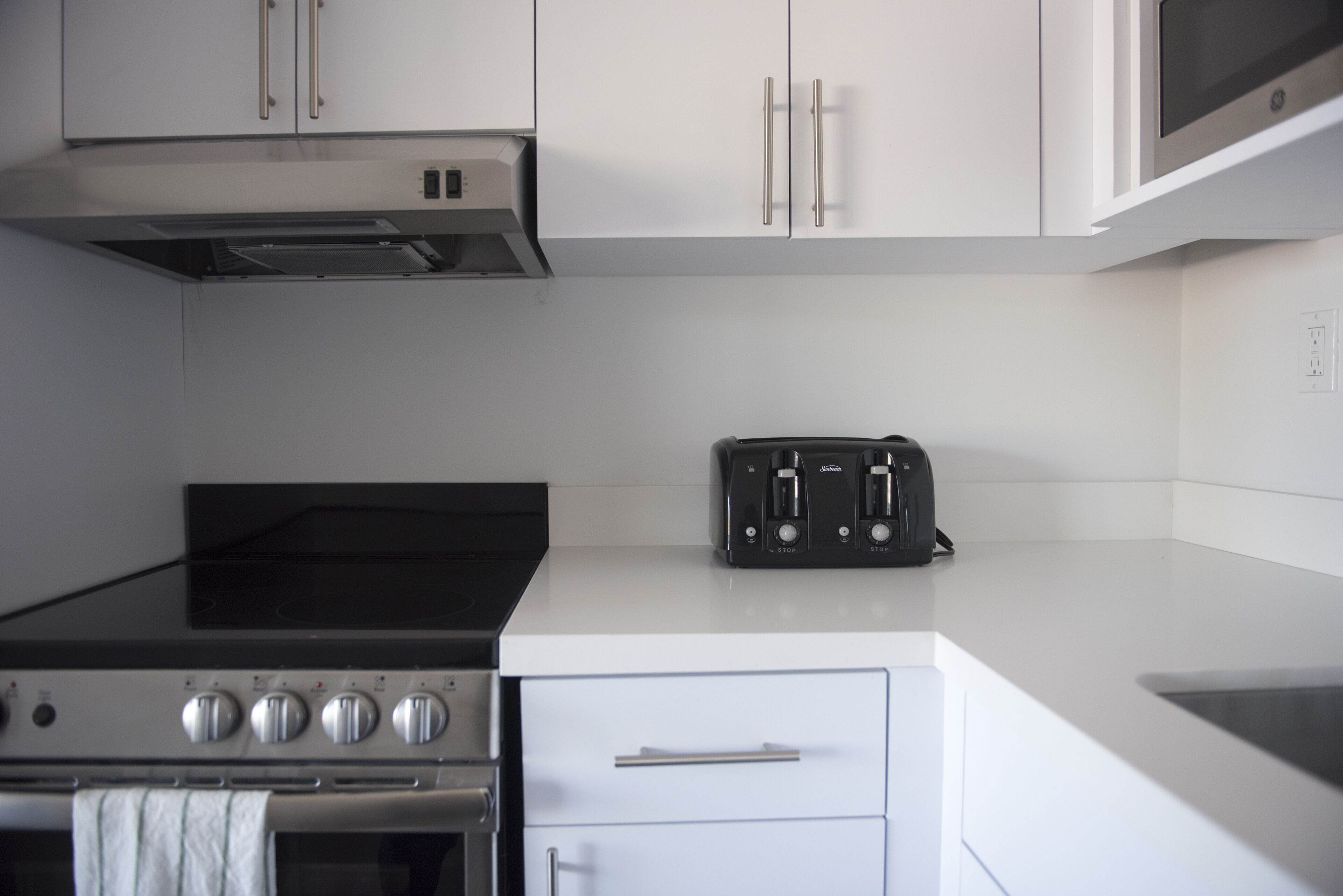 12th & Ocean Suites by LuxUrban