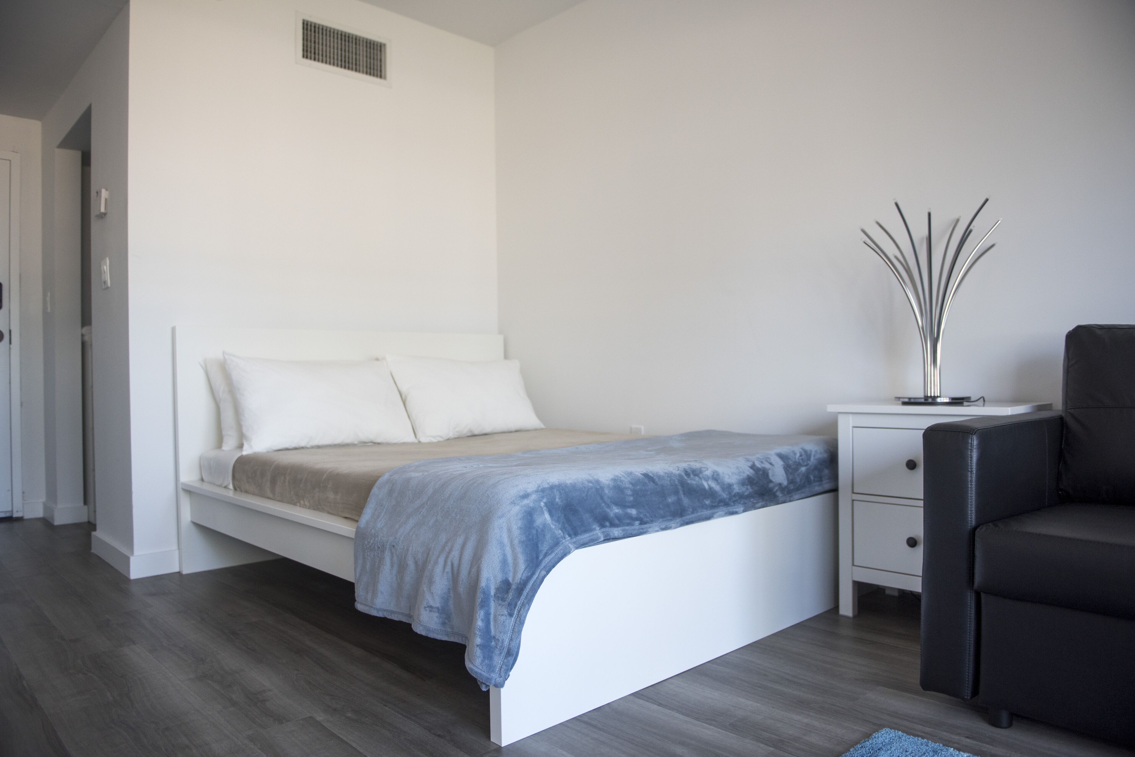 12th & Ocean Suites by LuxUrban