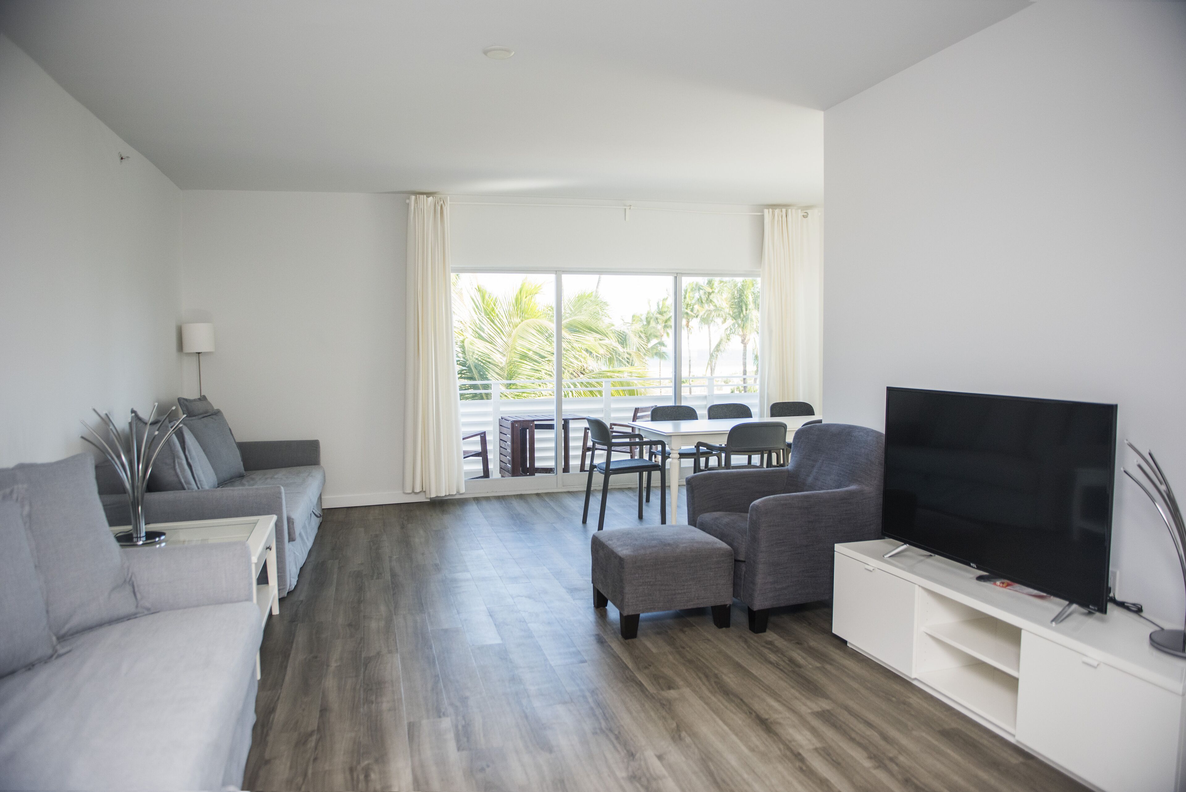 12th & Ocean Suites by LuxUrban