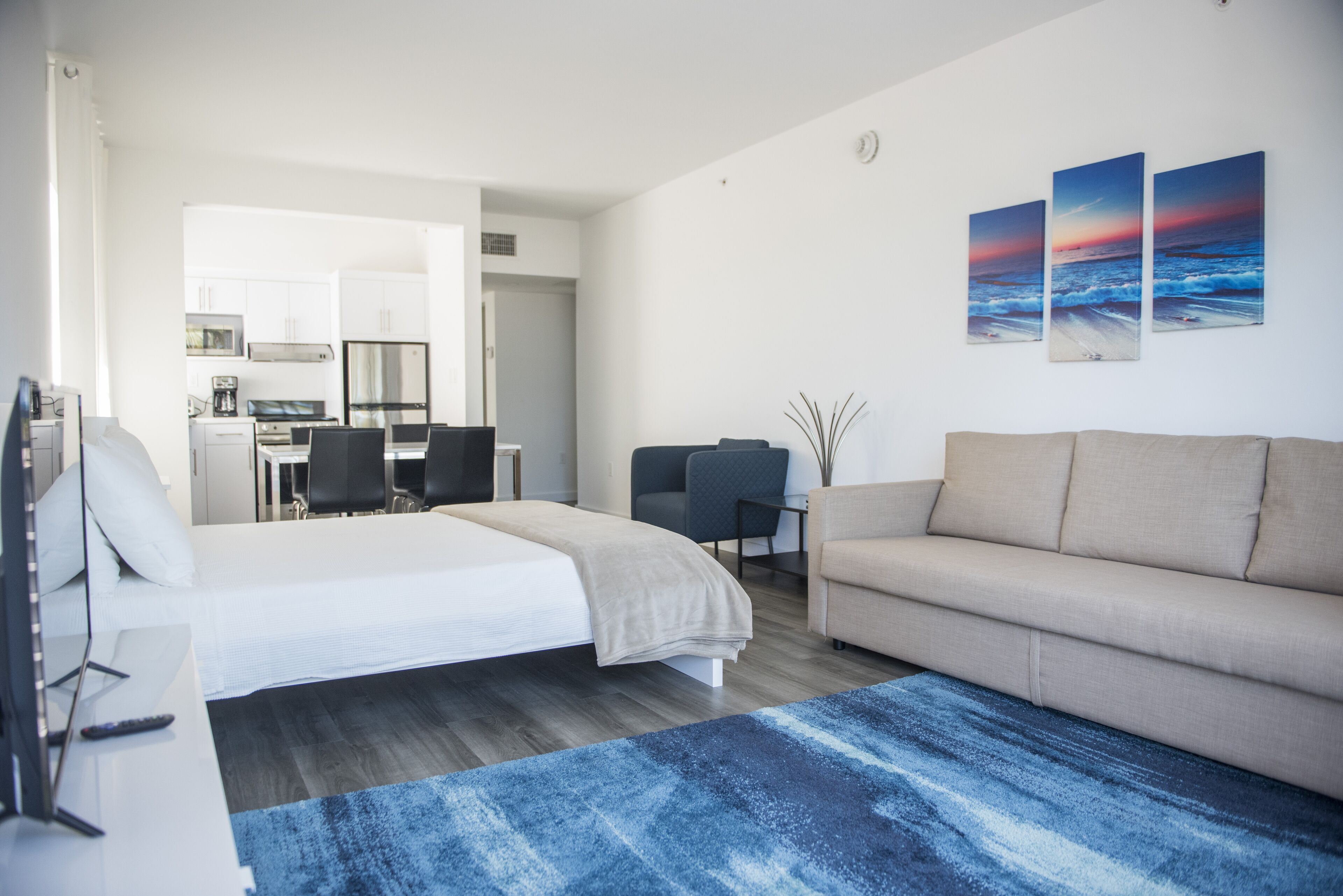 12th & Ocean Suites by LuxUrban