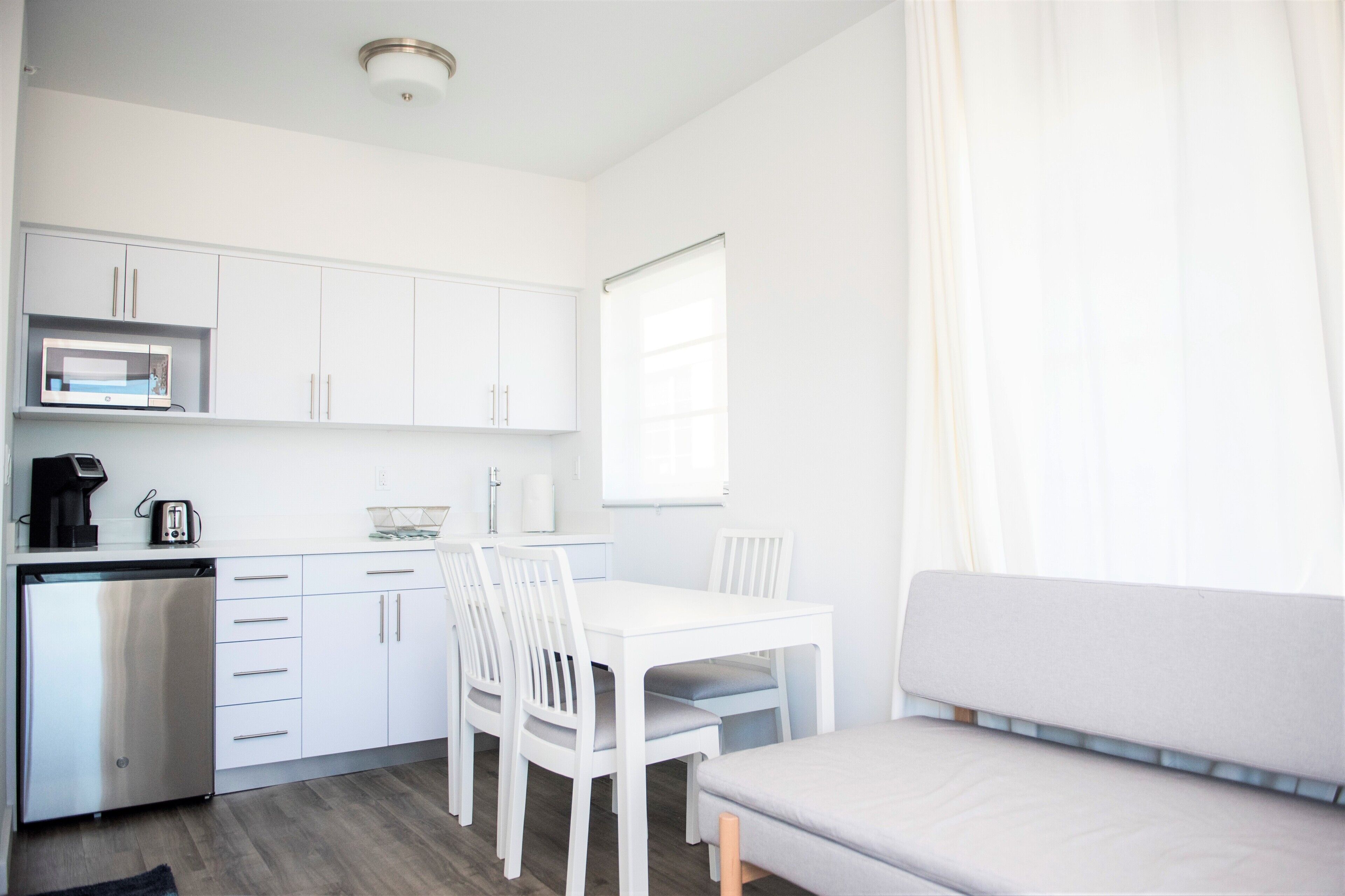 12th & Ocean Suites by LuxUrban