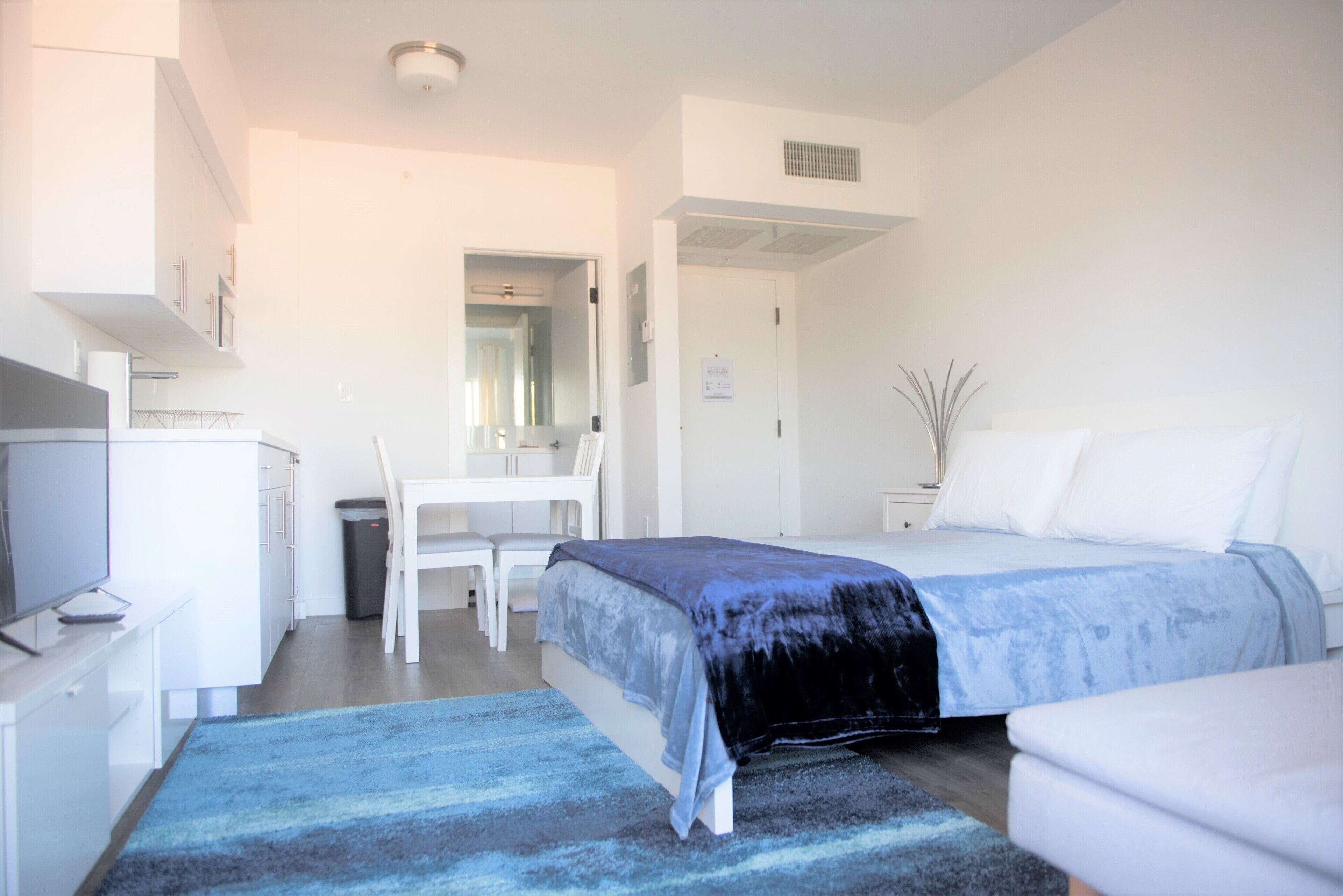 12th & Ocean Suites by LuxUrban