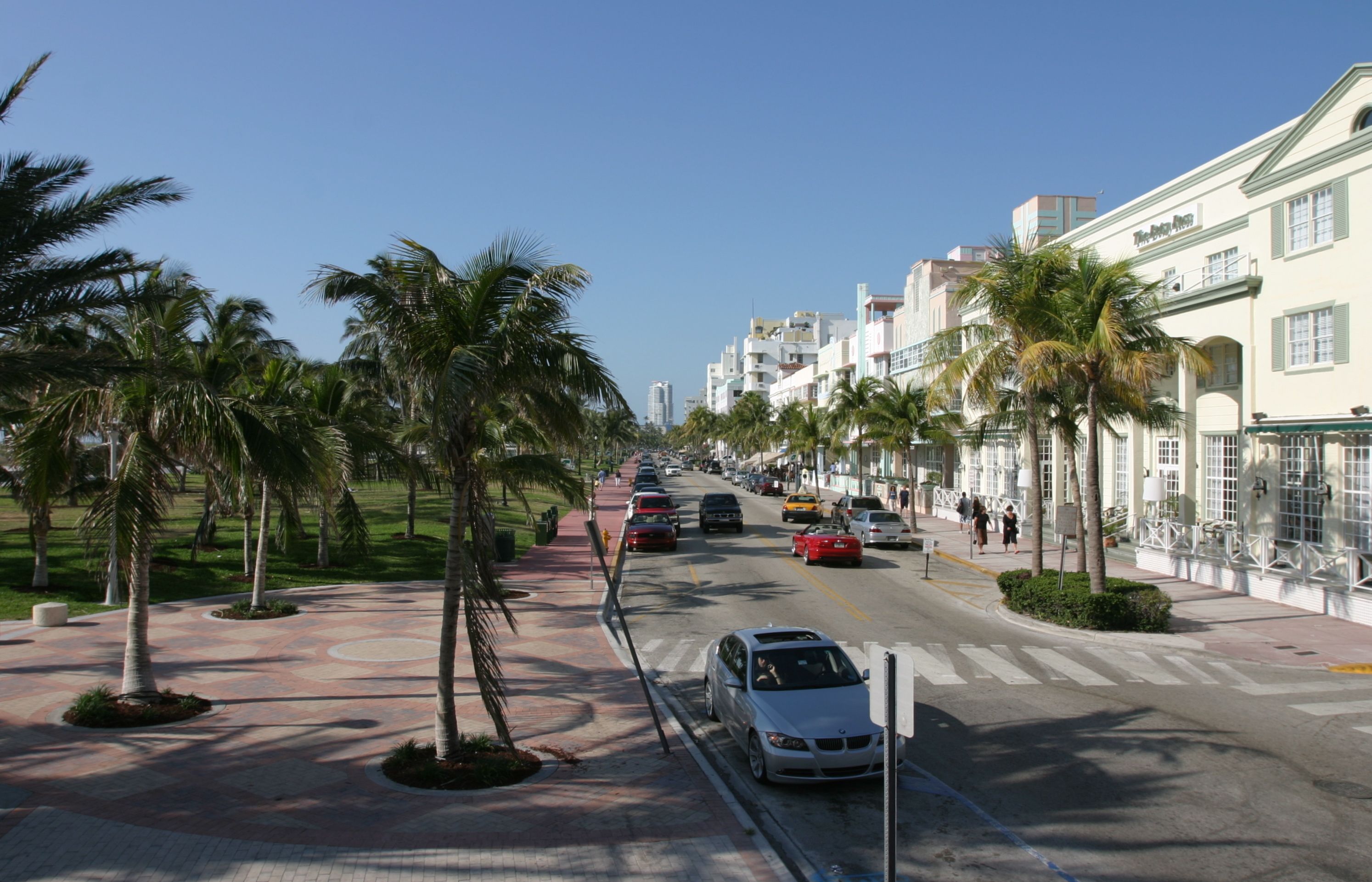12th & Ocean Suites by LuxUrban