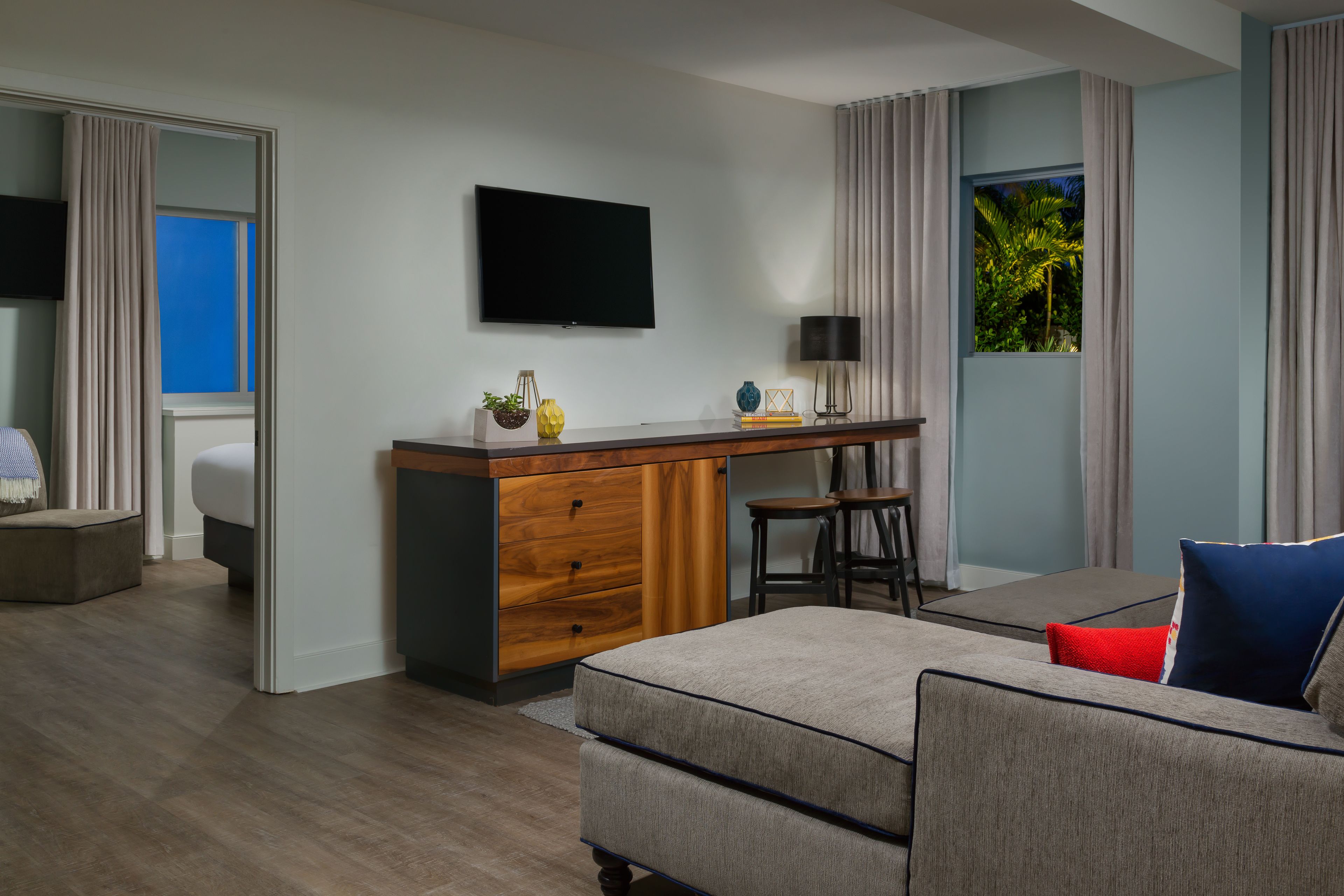 Kenmore Village Hotel