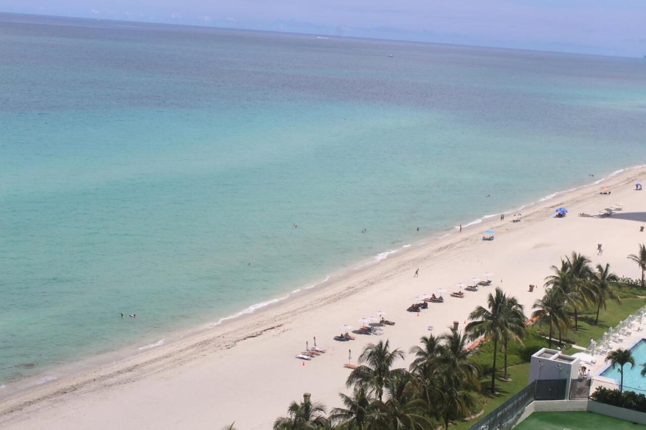 Aventura BeachFront Hotel Condos