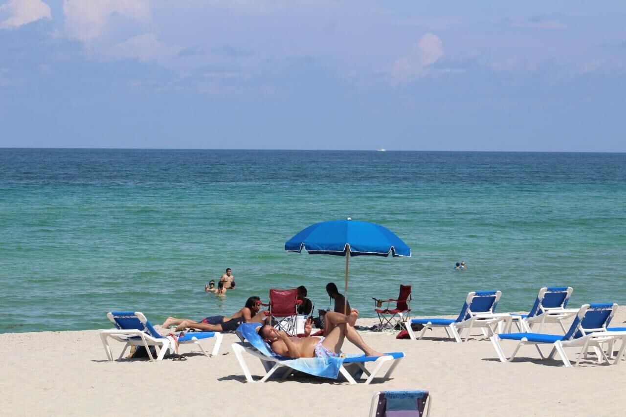 Aventura BeachFront Hotel Condos