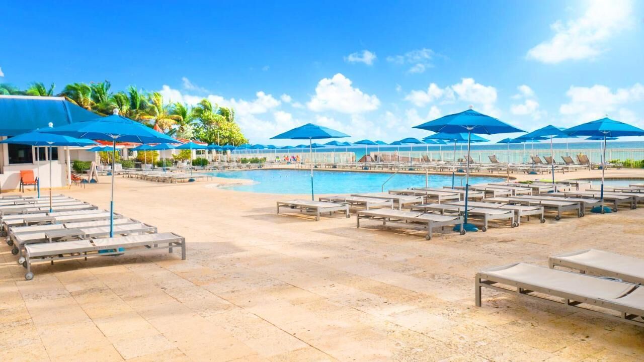 Aventura BeachFront Hotel Condos