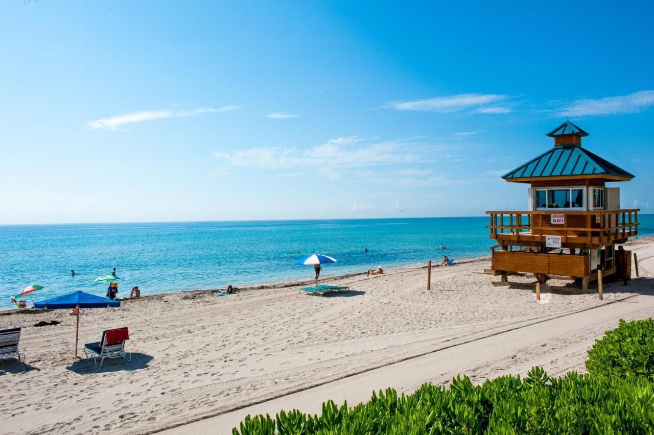 Aventura BeachFront Hotel Condos