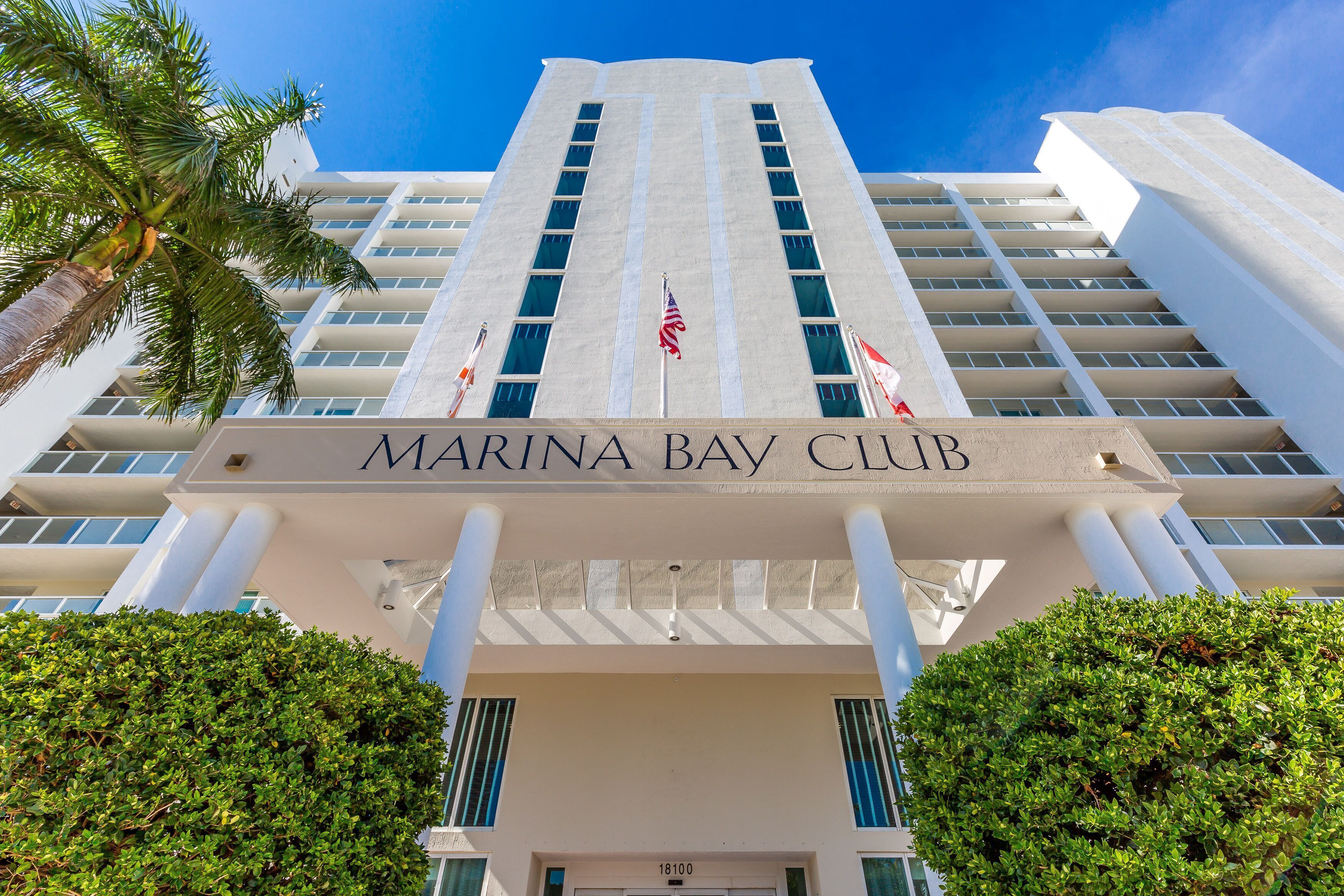 Marina Bay Club