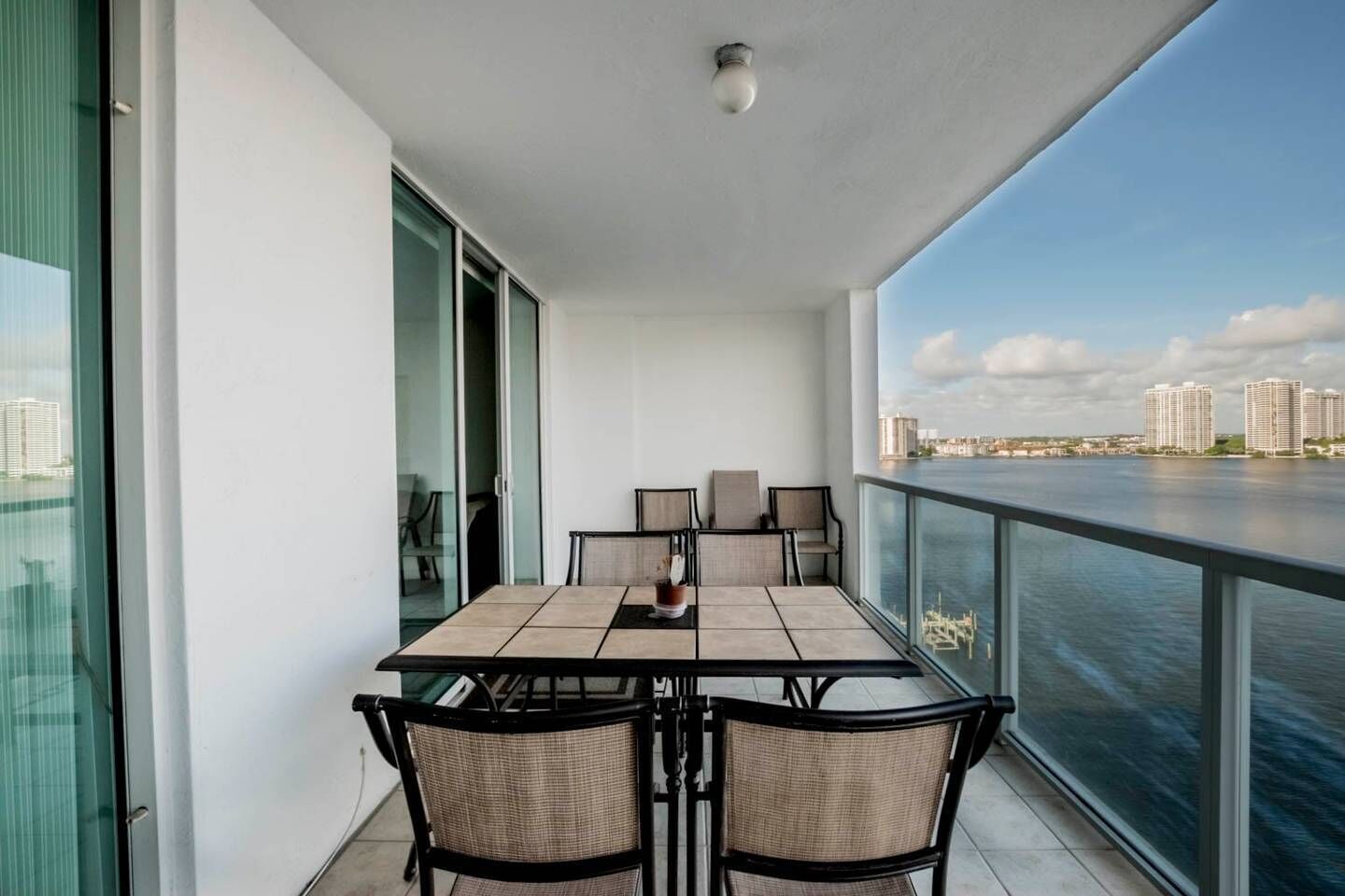 Marina Bay Club