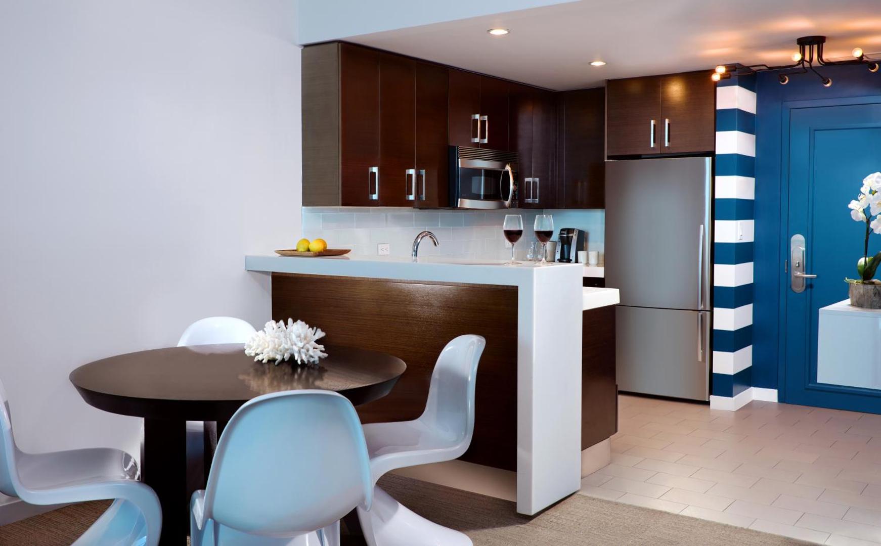 Solé Miami, A Noble House Resort