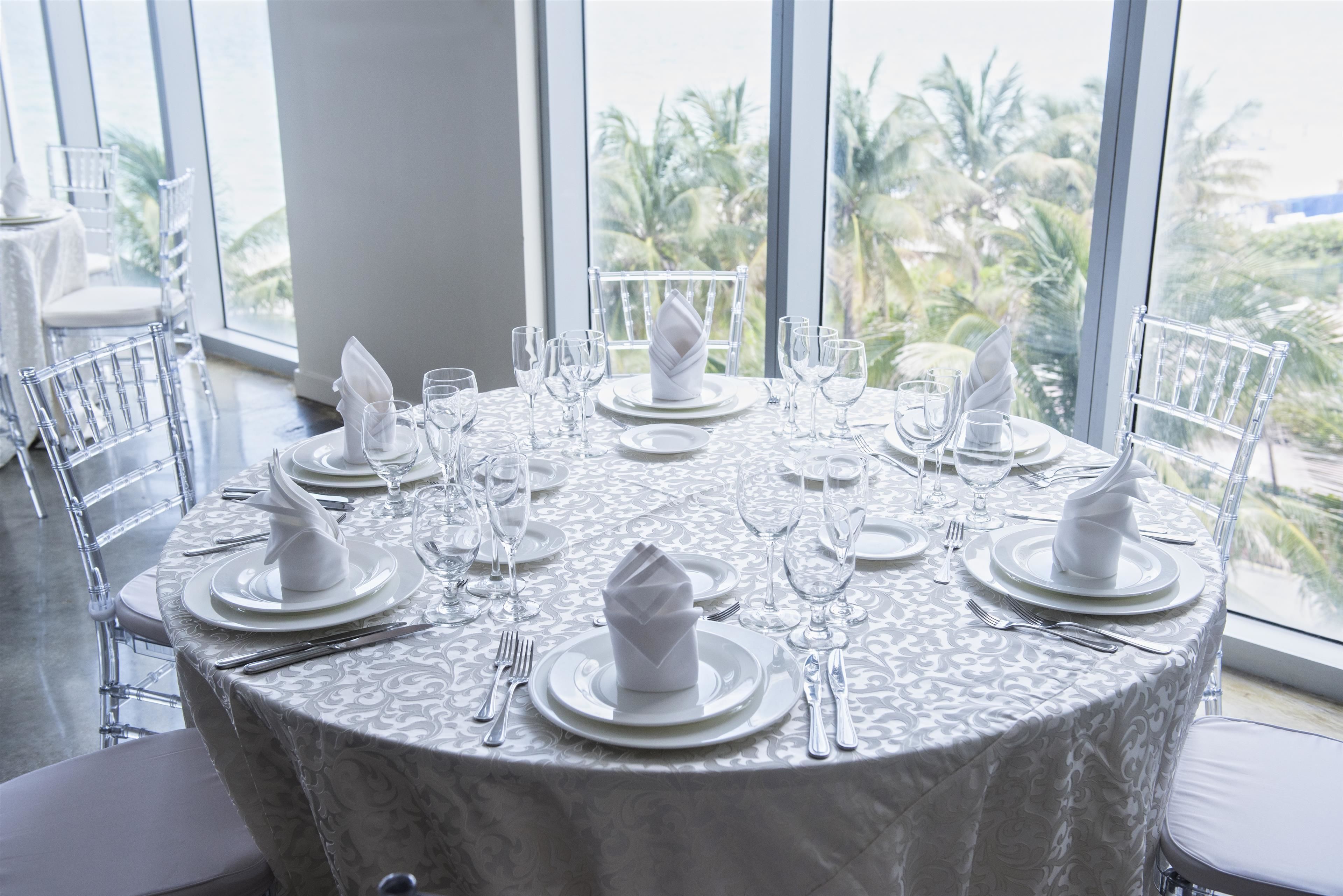 Solé Miami, A Noble House Resort