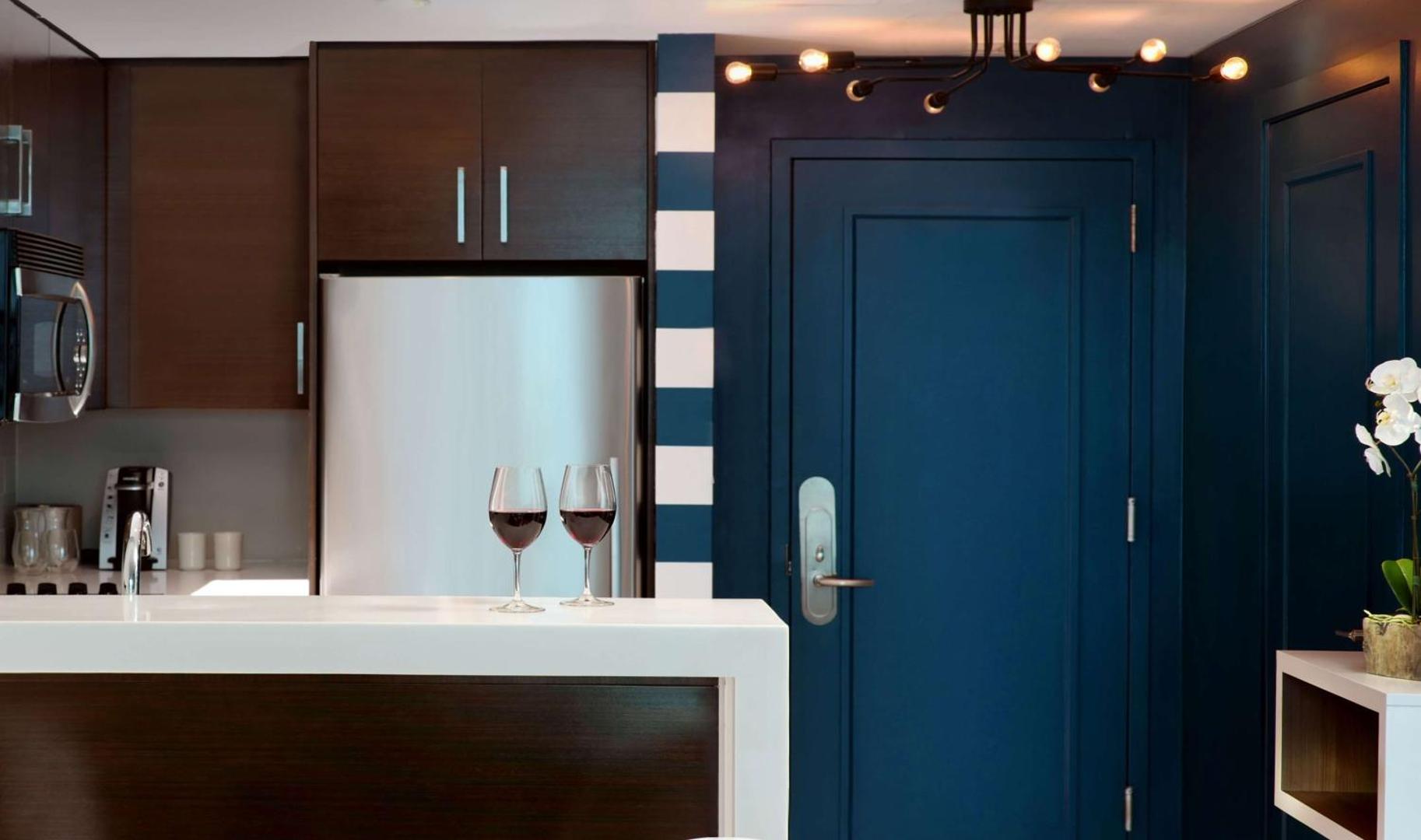 Solé Miami, A Noble House Resort