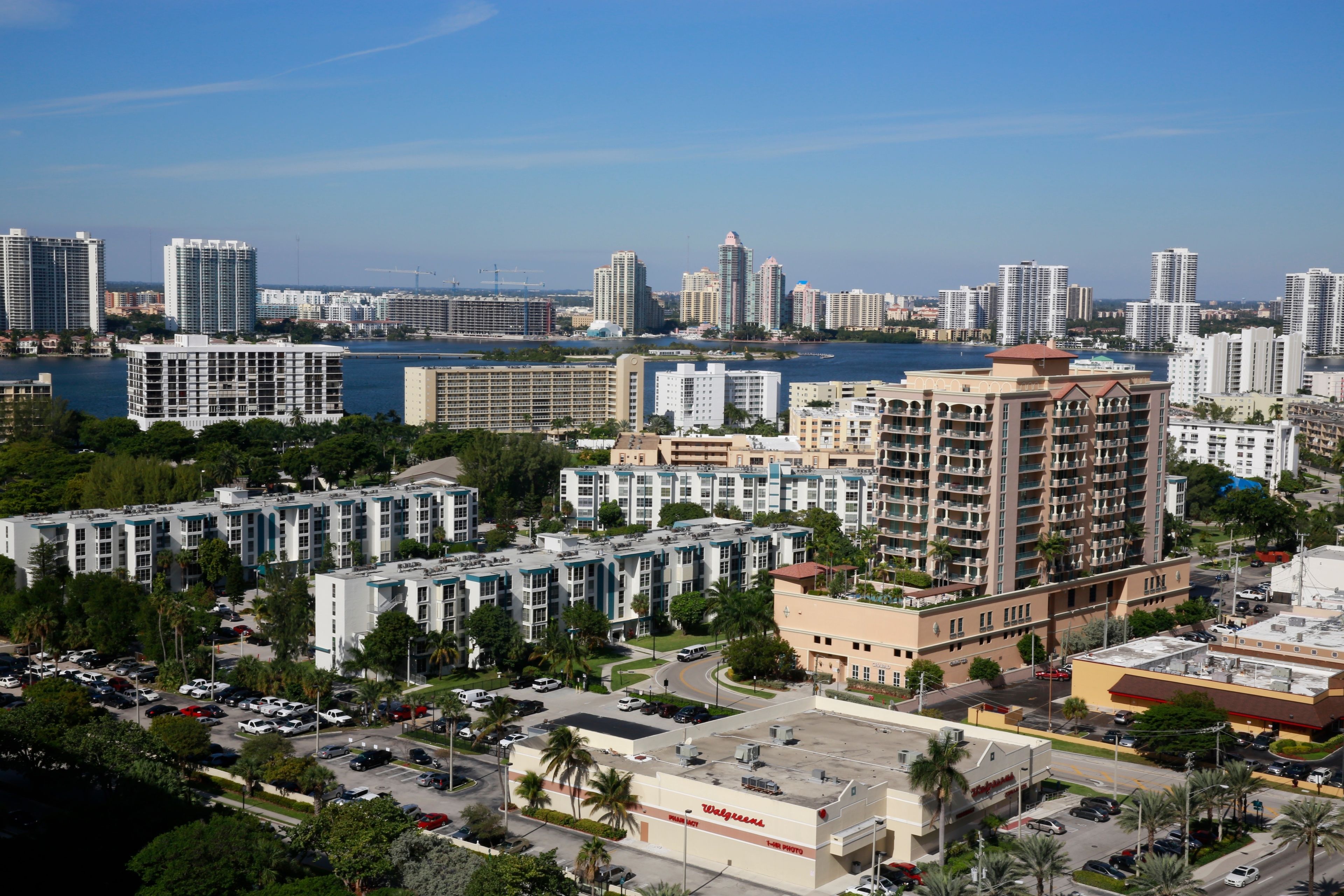 Solé Miami, A Noble House Resort