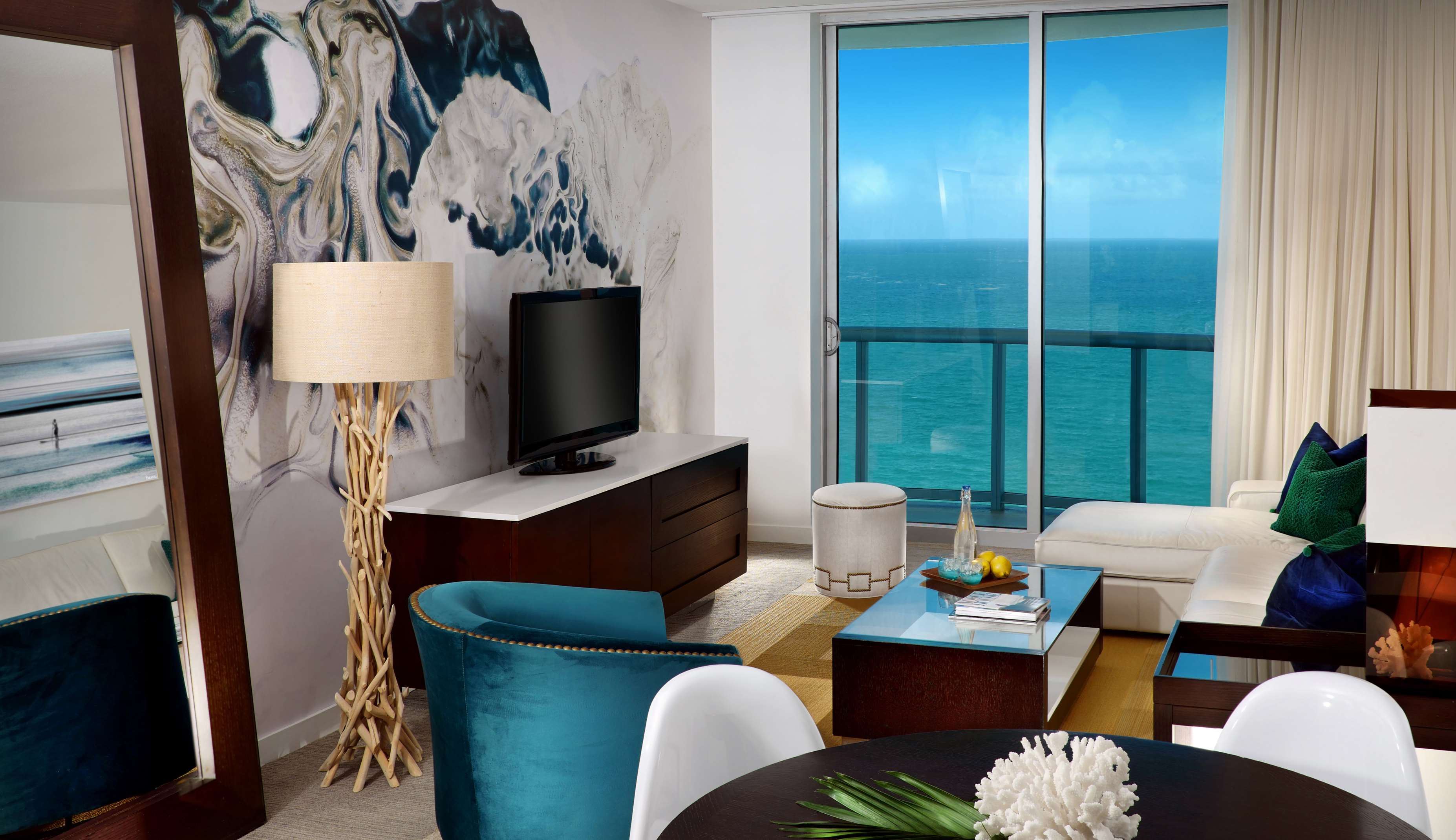 Solé Miami, A Noble House Resort