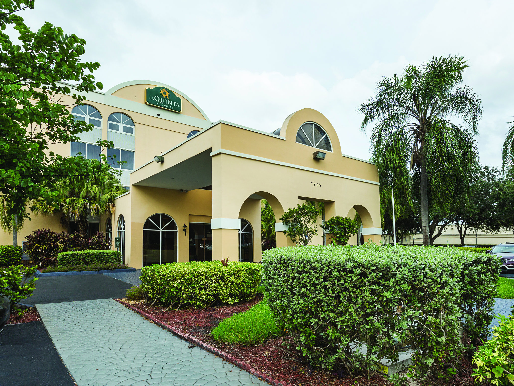 La Quinta Inn & Suites by Wyndham Miami Lakes