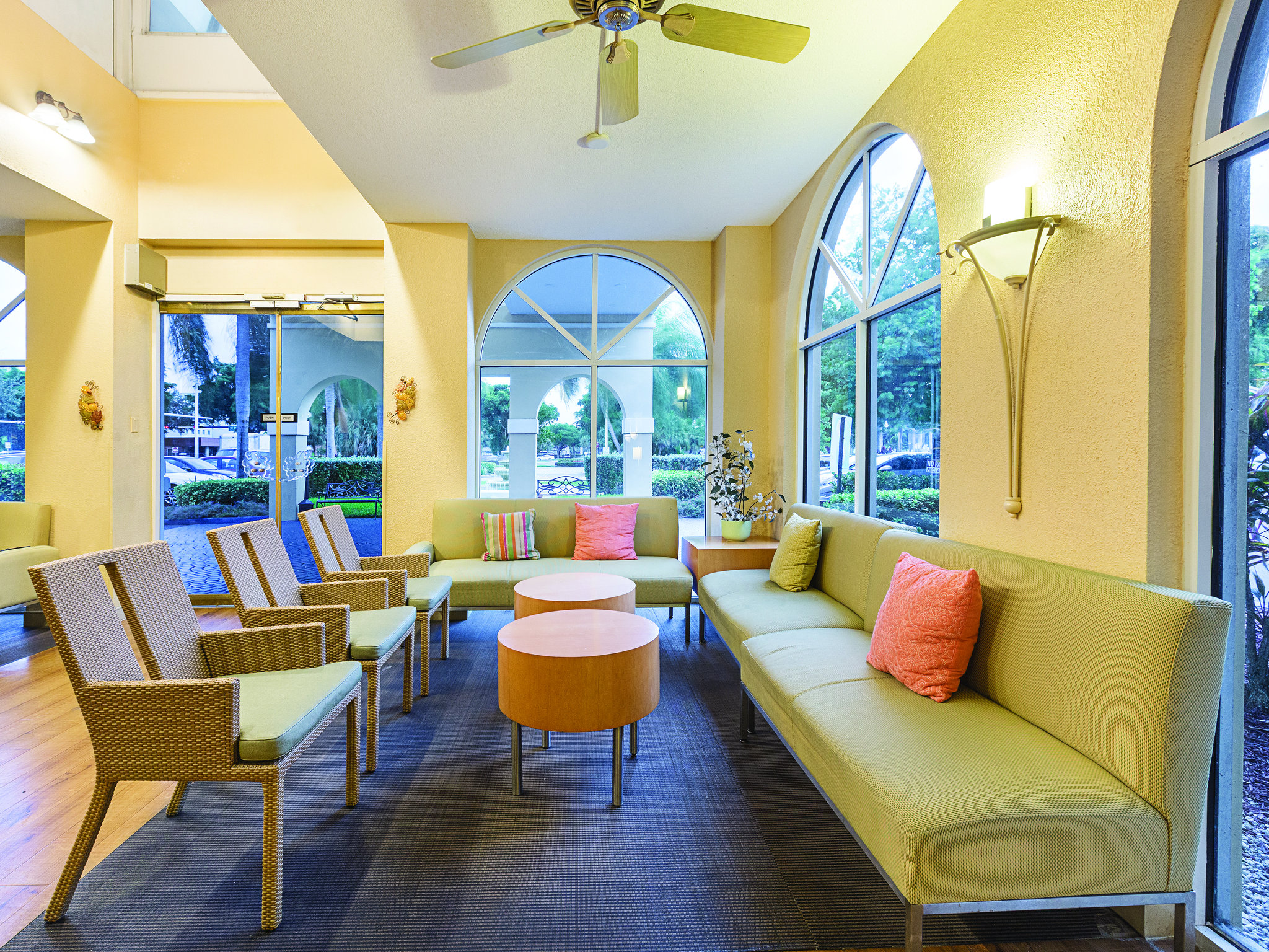 La Quinta Inn & Suites by Wyndham Miami Lakes