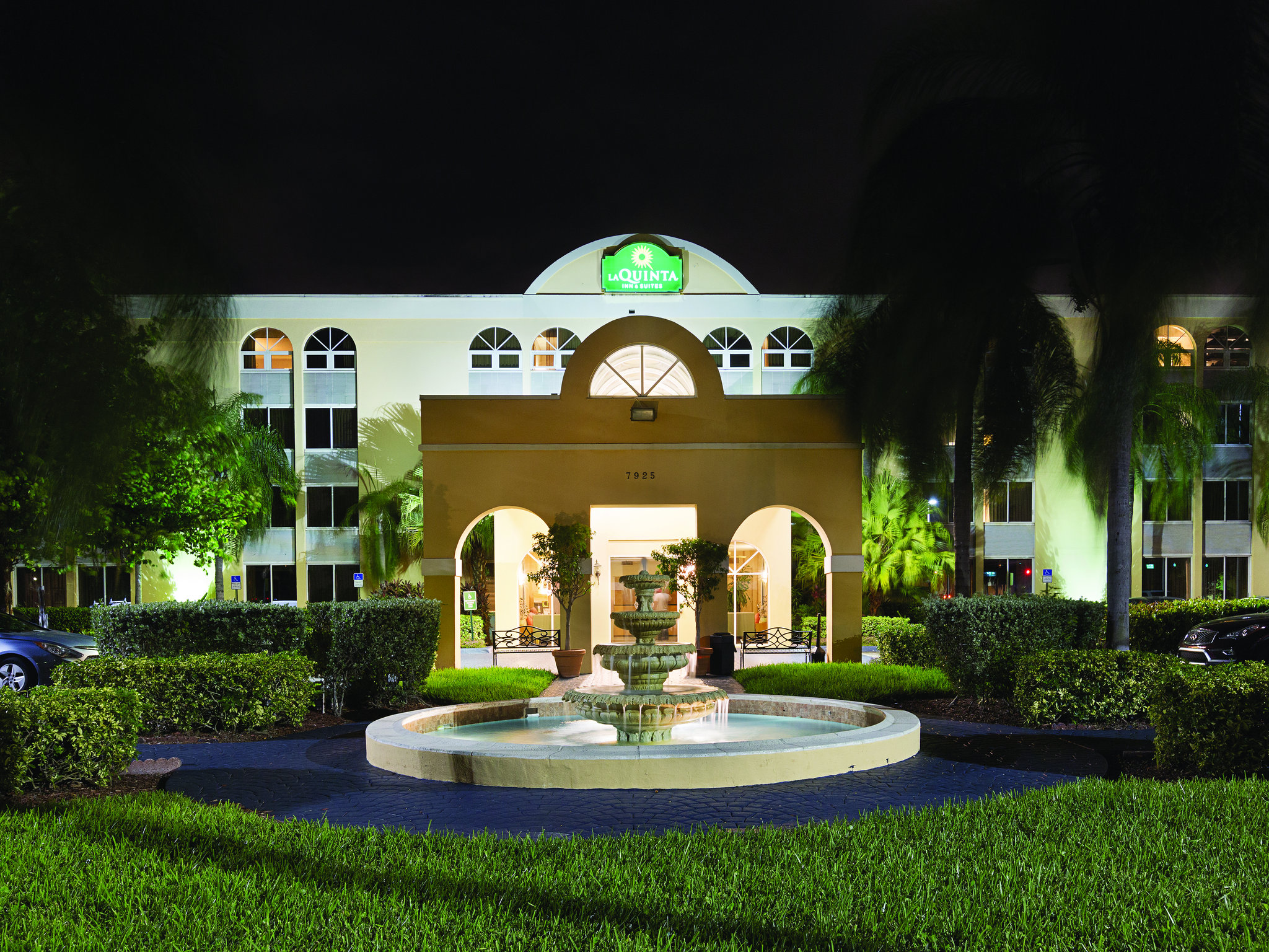 La Quinta Inn & Suites by Wyndham Miami Lakes