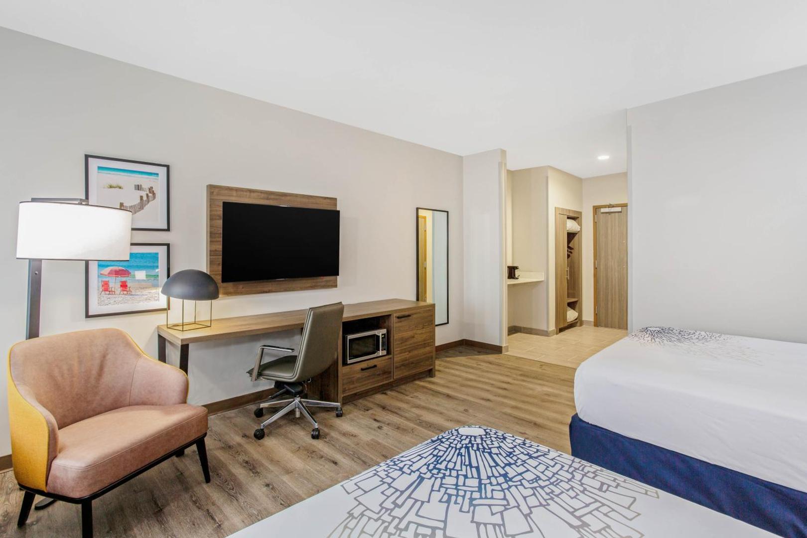 La Quinta Inn & Suites by Wyndham Miramar Beach-Destin