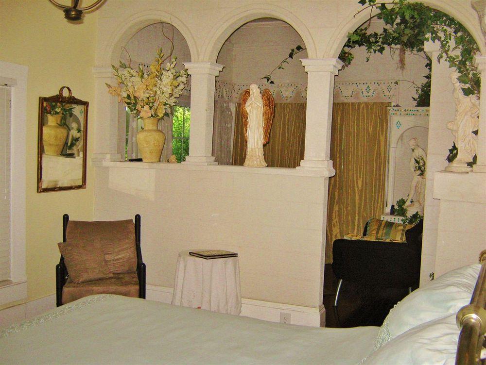 The Cottage Bed & Breakfast