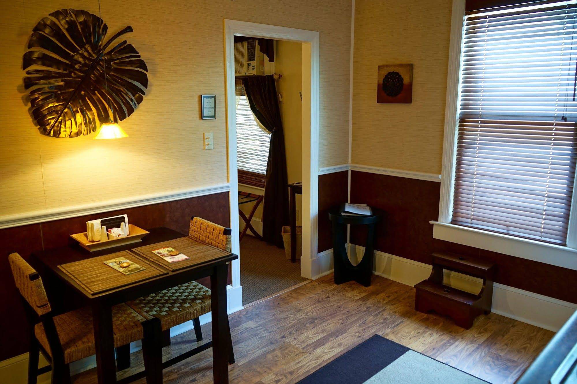 The Heirloom Inn