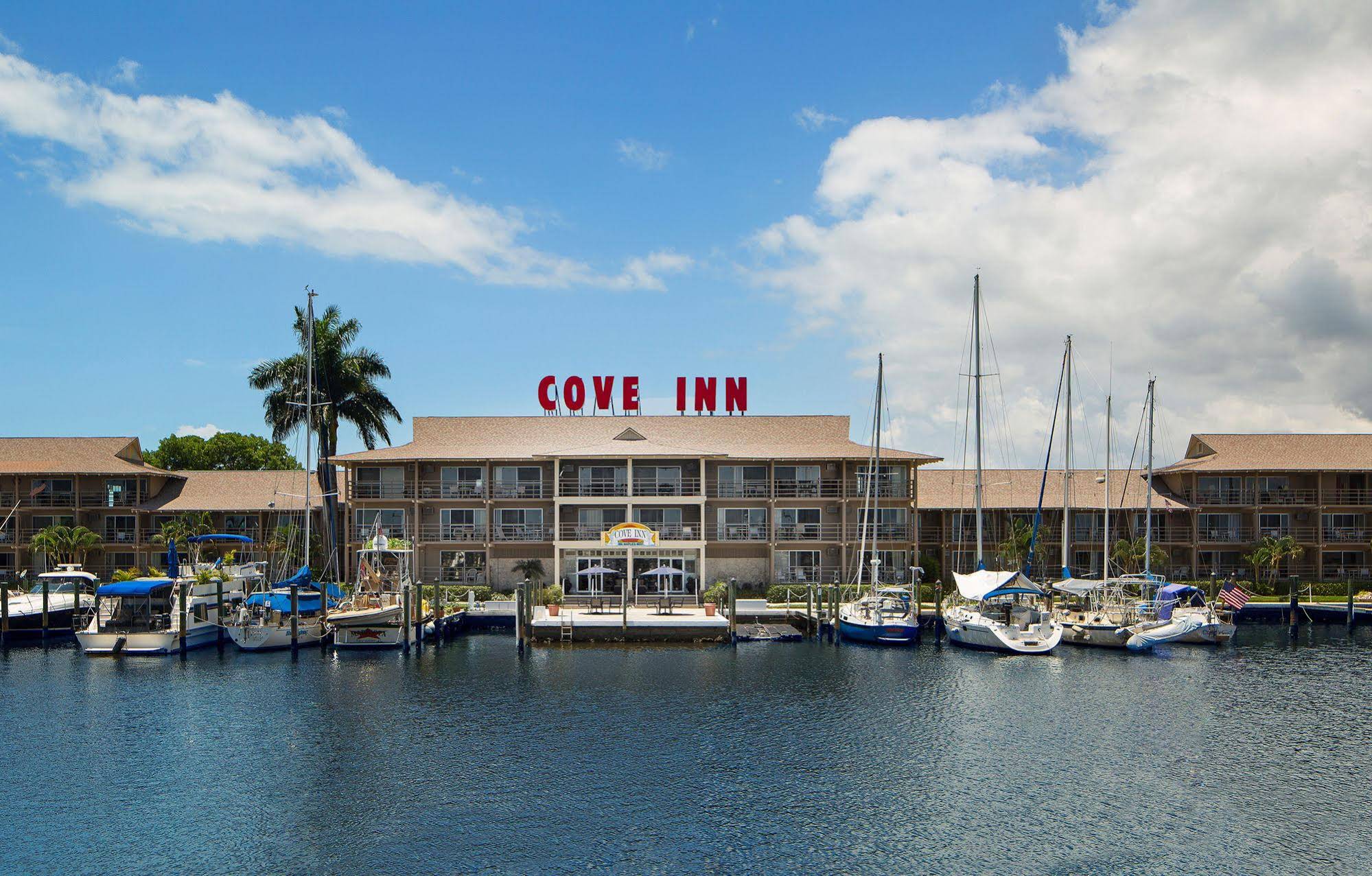 Cove Inn on Naples Bay