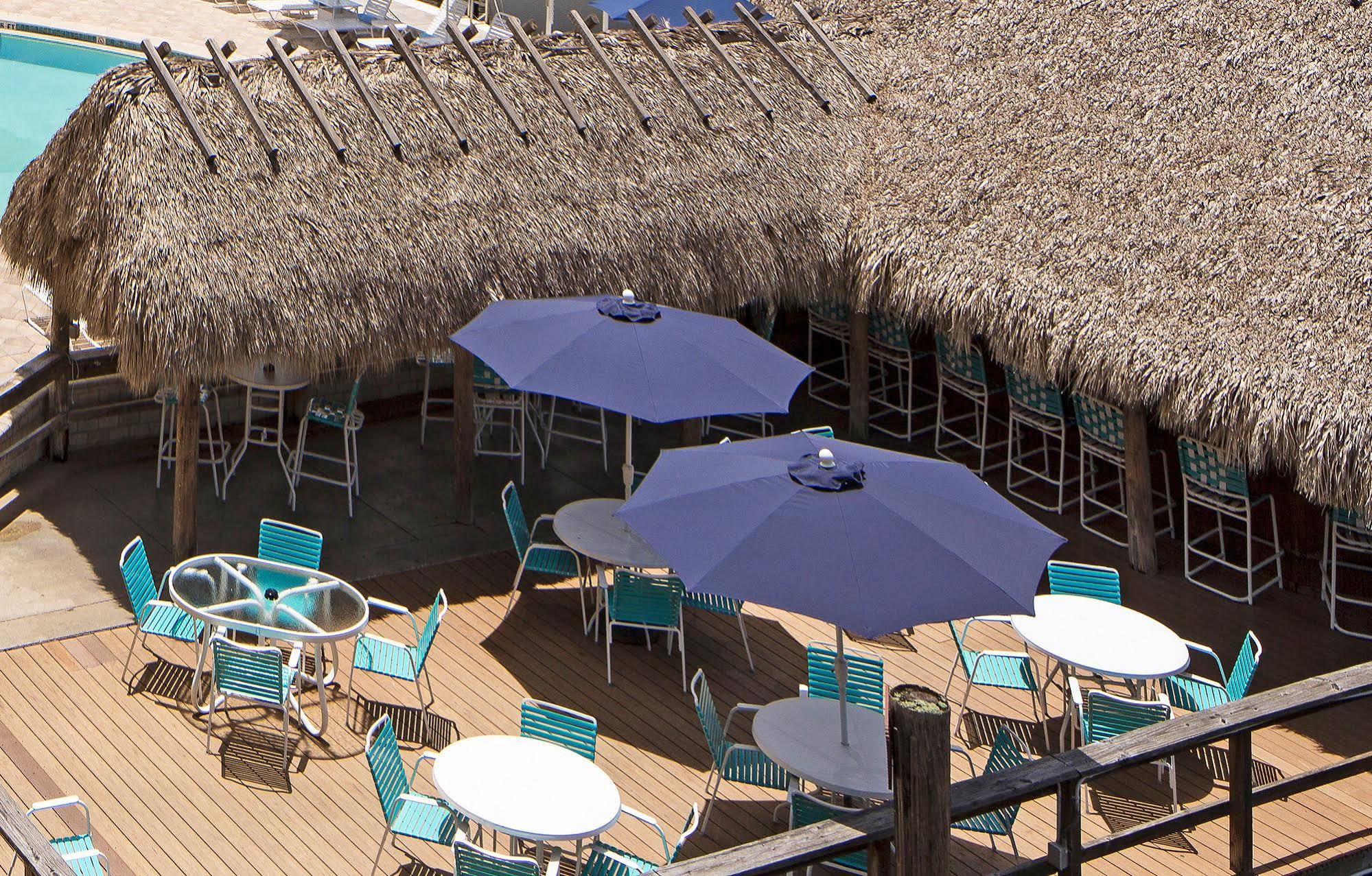 Cove Inn on Naples Bay