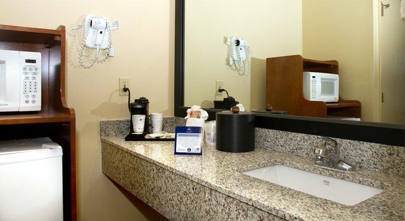 Best Western Navarre Waterfront