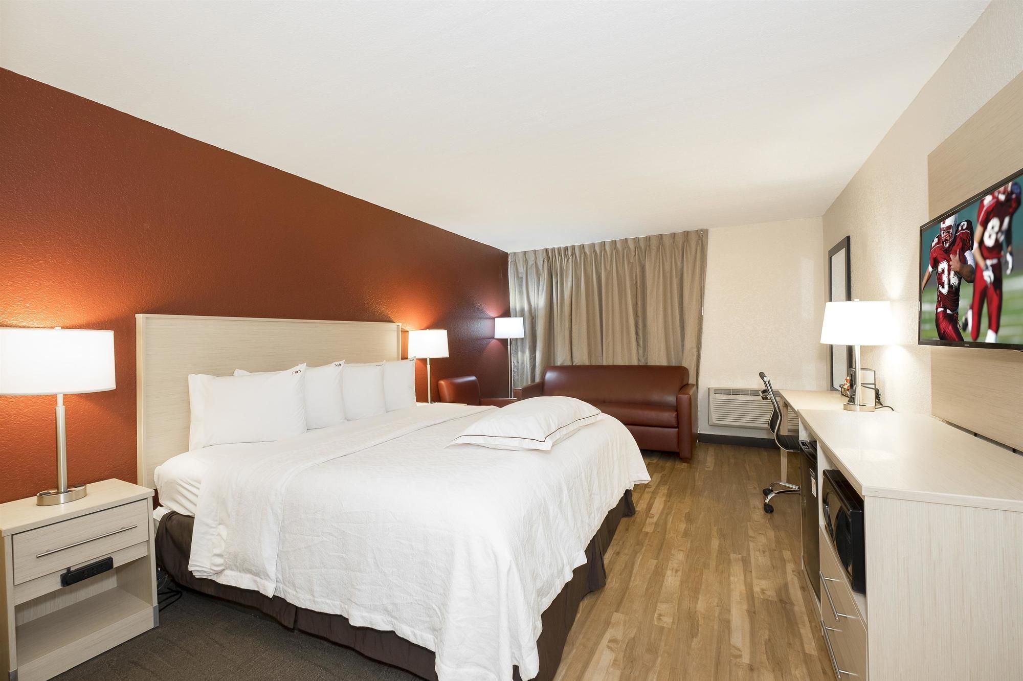 Days Inn by Wyndham Neptune Beach