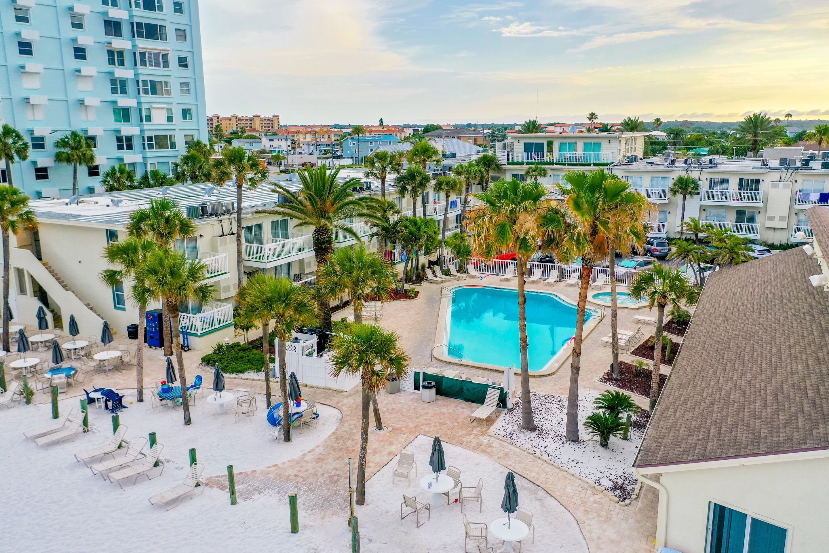 Grand Shores West