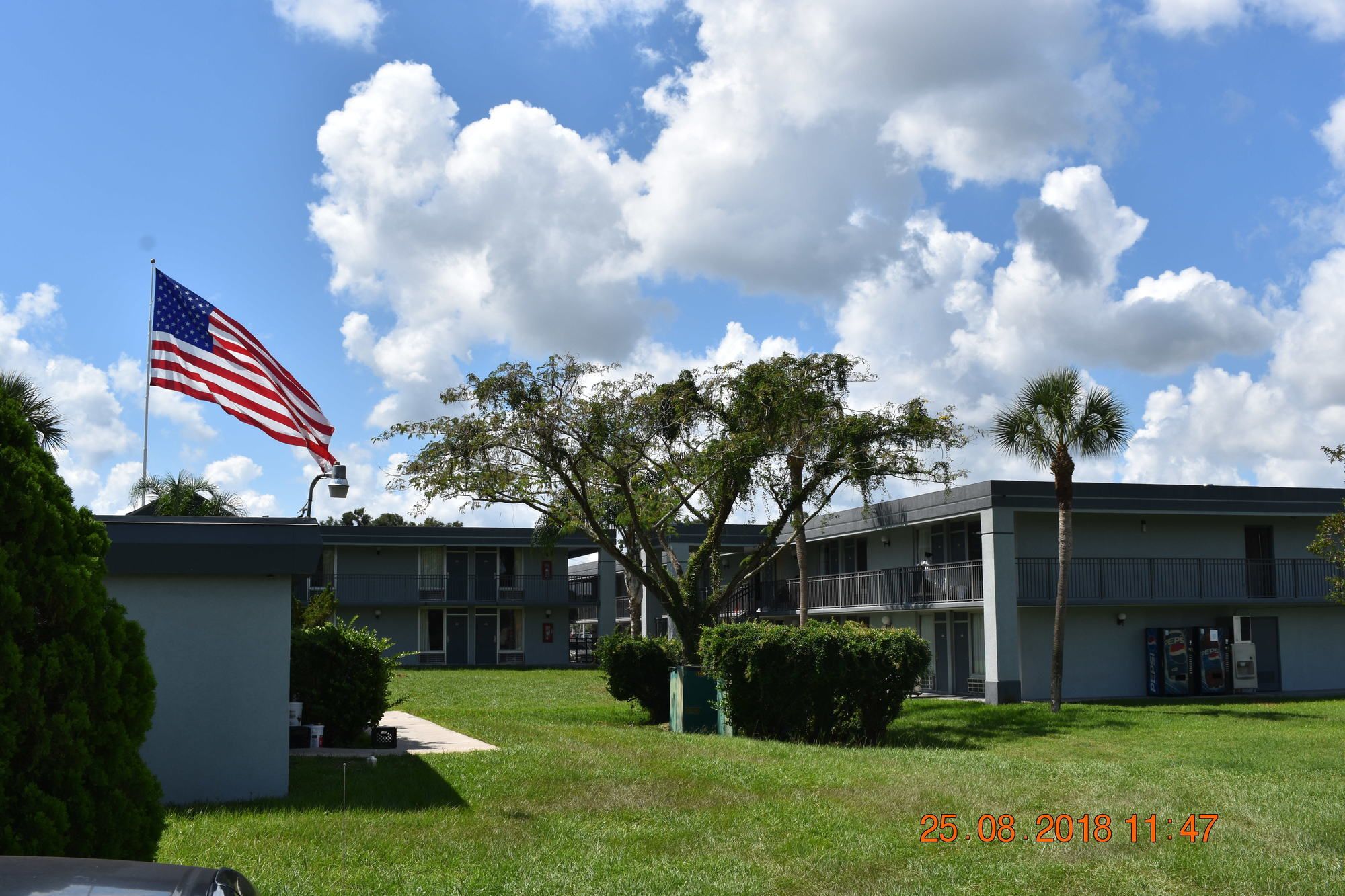 Super 8 by Wyndham Ocala I-75