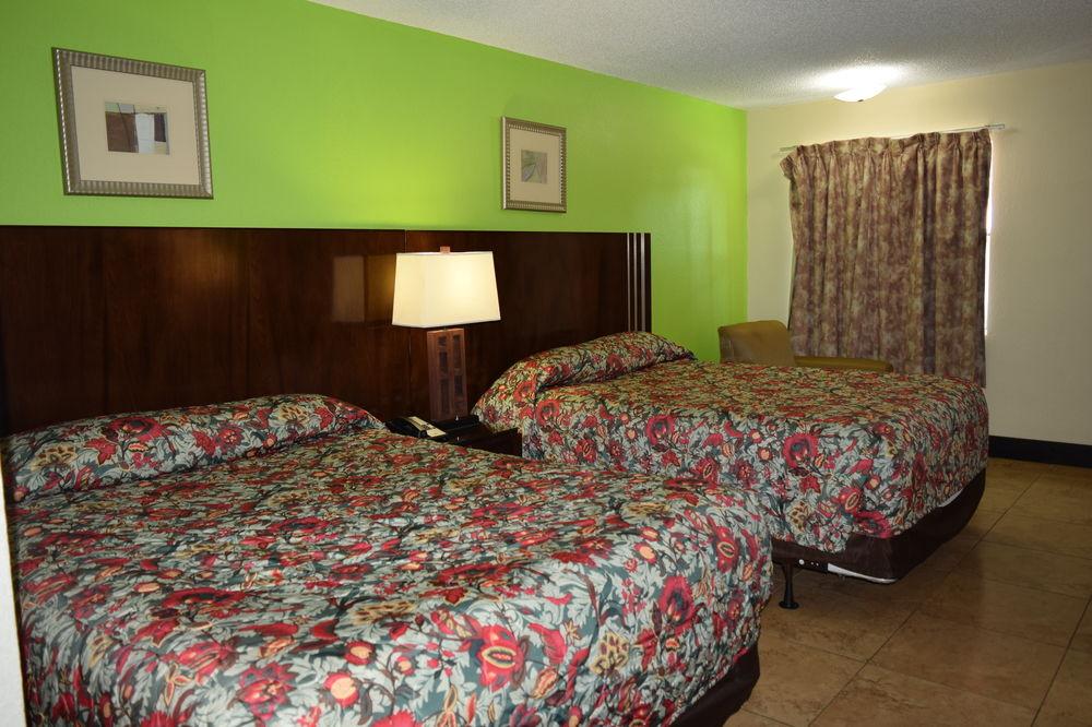 Flamingo Motel