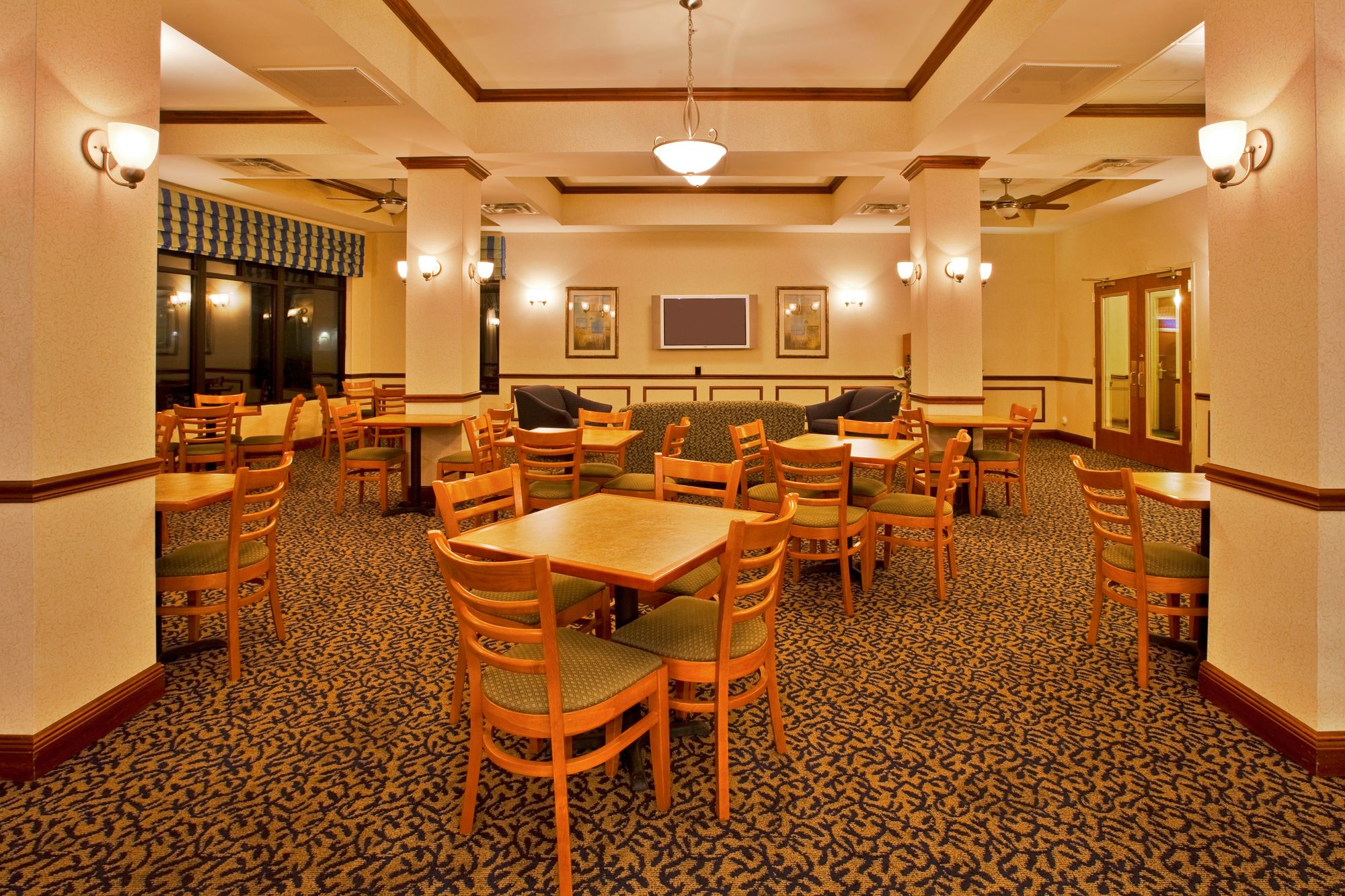 Holiday Inn Express Hotel & Suites Lake Okeechobee