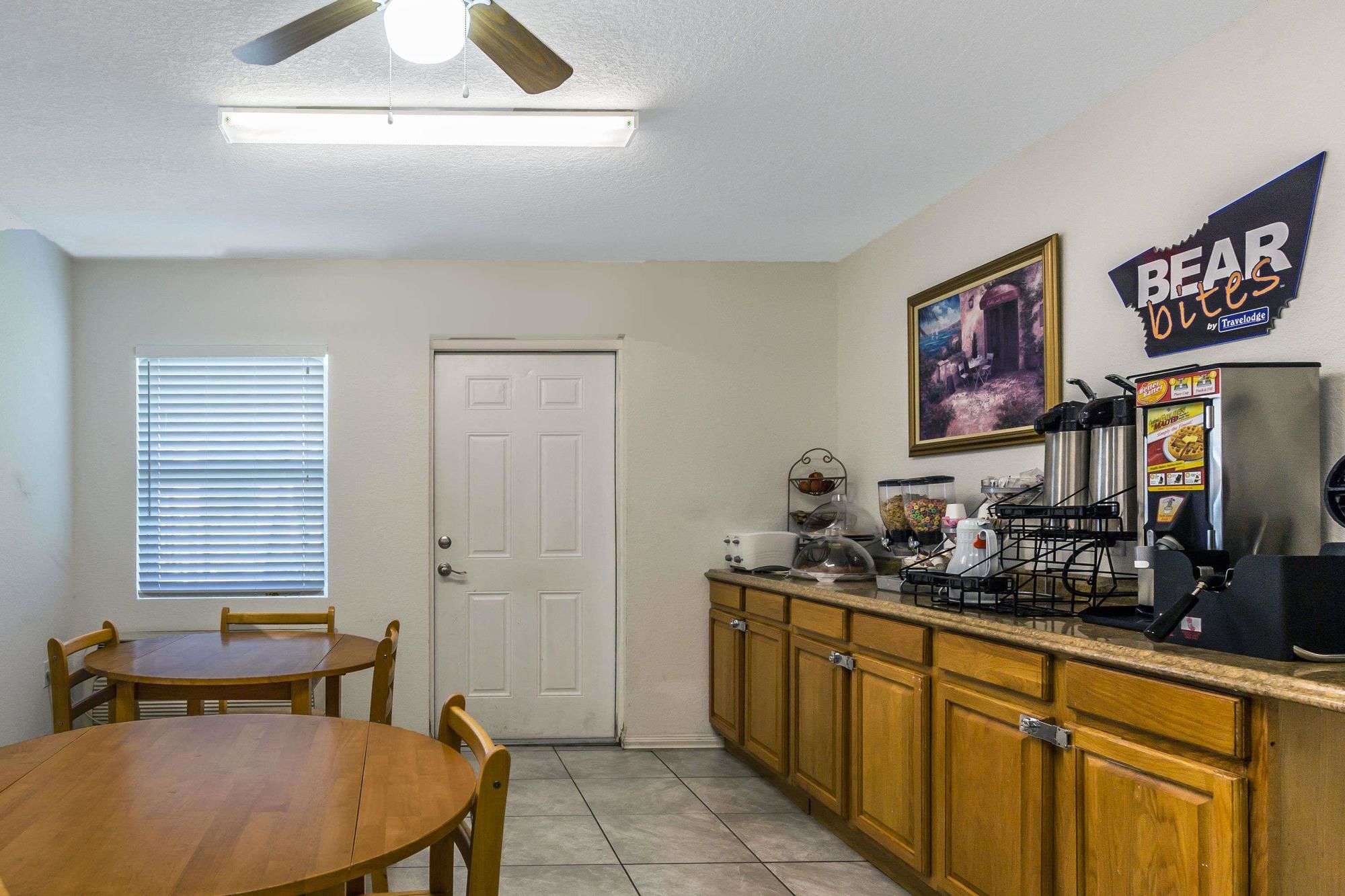 Travelodge Suites by Wyndham Lake Okeechobee