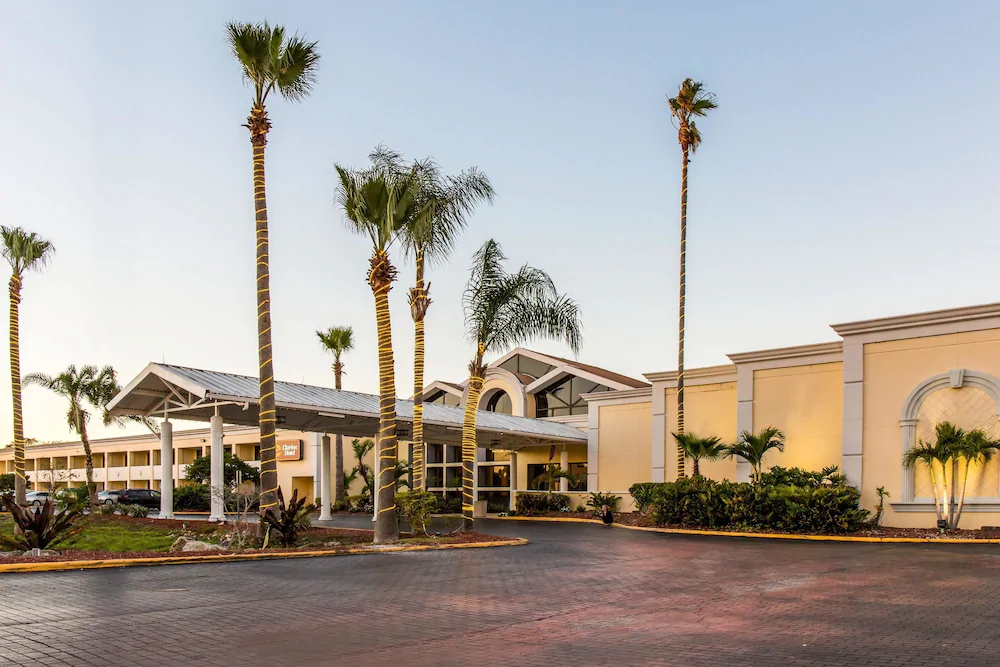 Clarion Hotel Orlando International Airport