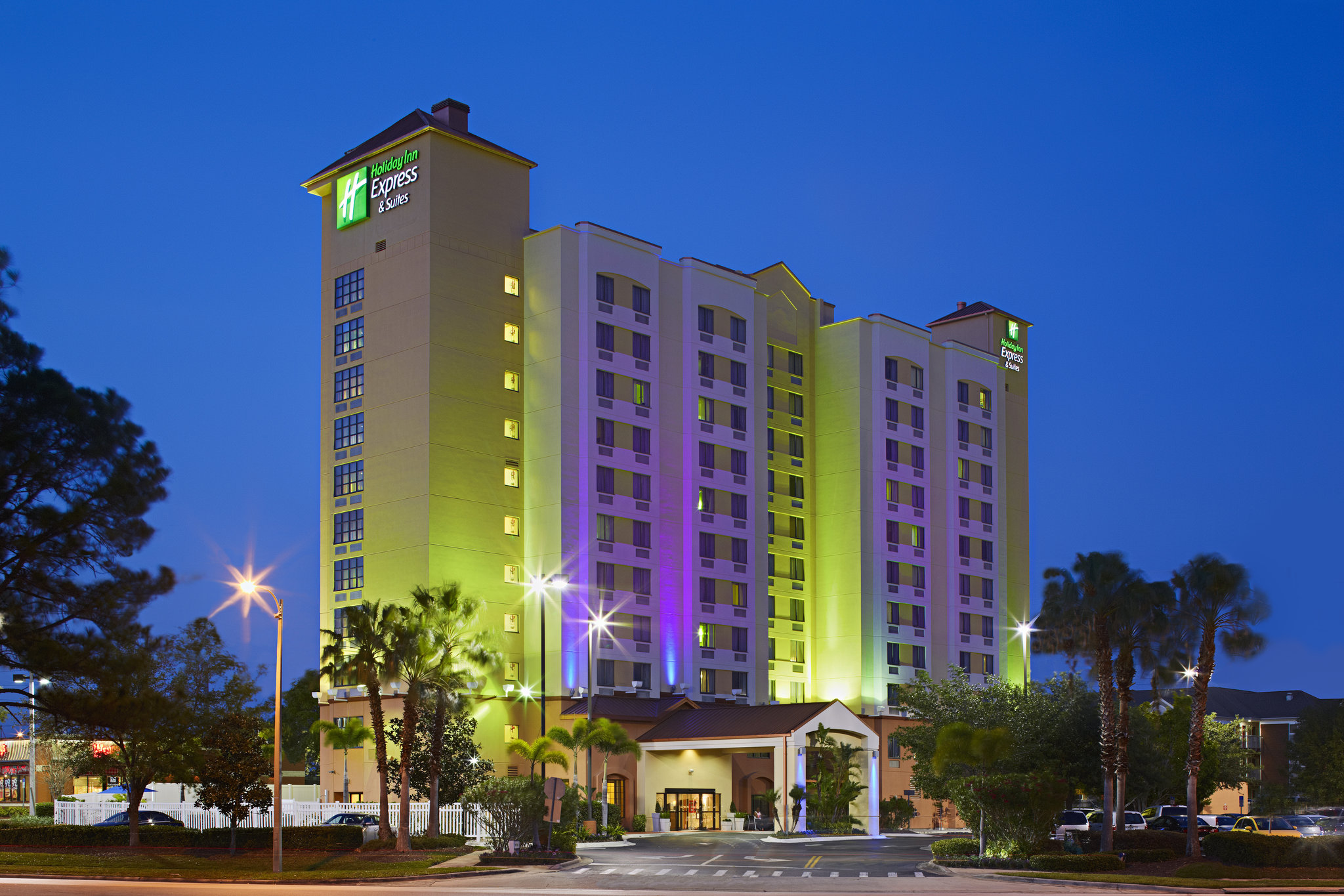 Holiday Inn Express Hotel & Suites Nearest Universal Orlando