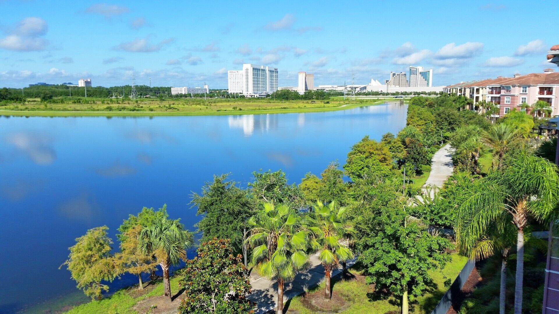 Lake Front Oasis